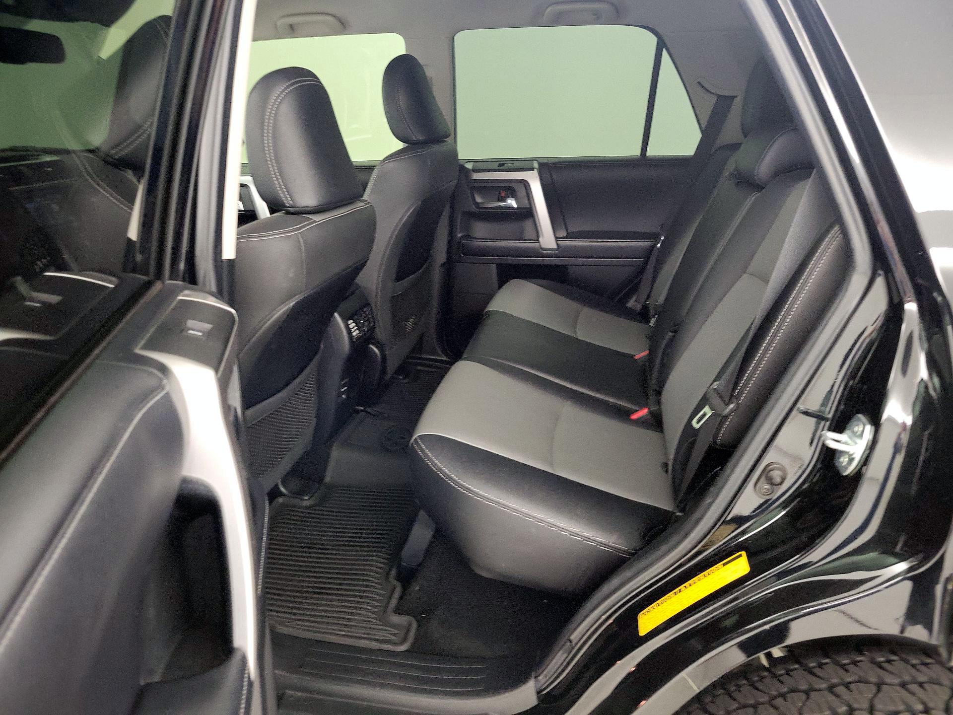 Thumbnail: 2019 Toyota 4Runner - 19