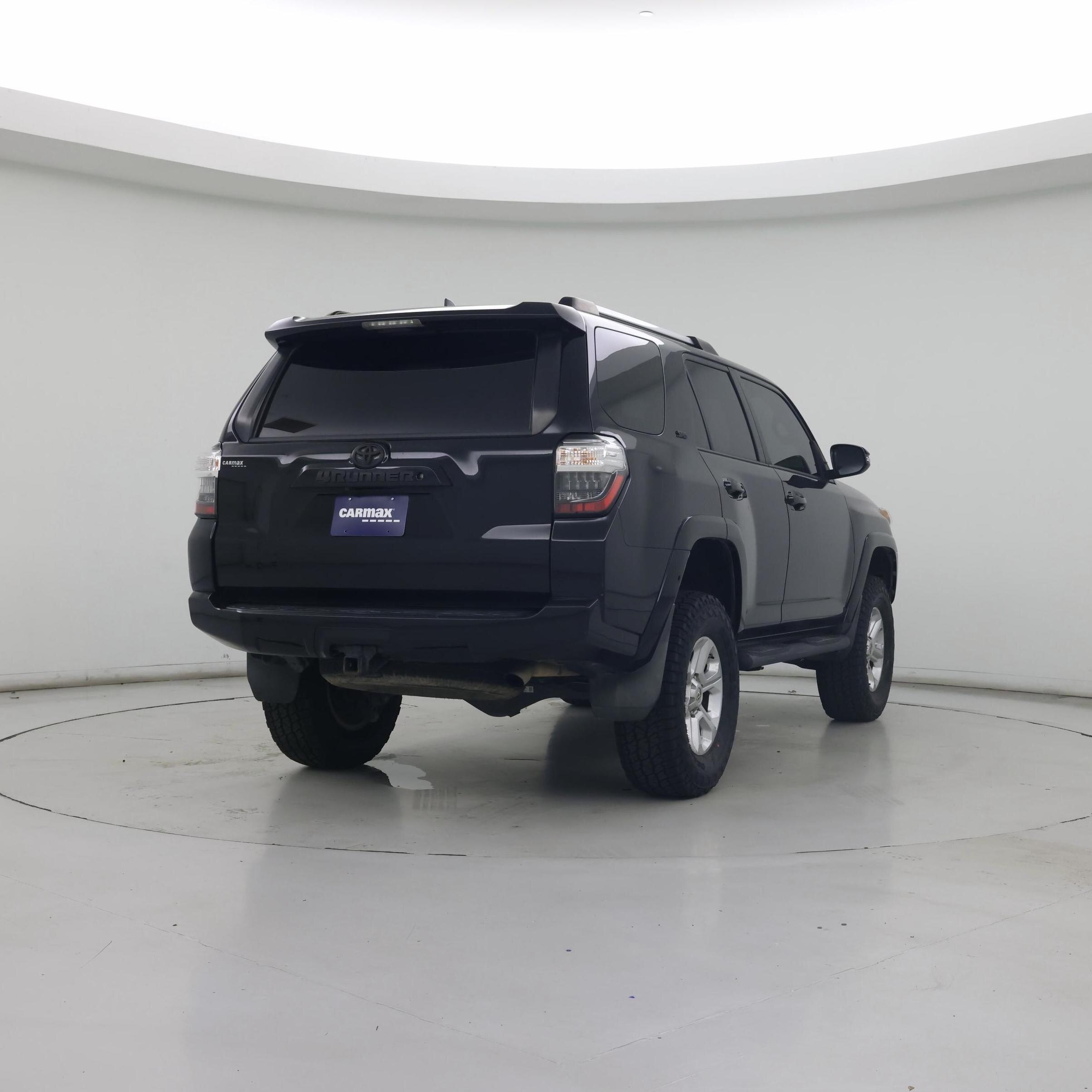 Thumbnail: 2019 Toyota 4Runner - 8