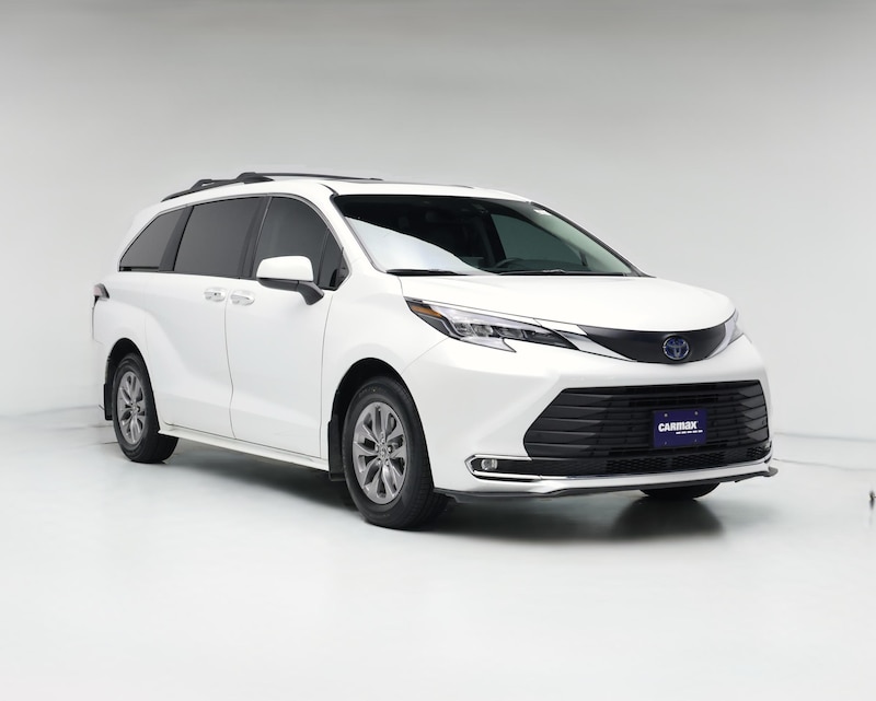 2024 Toyota Sienna Hybrid XLE
