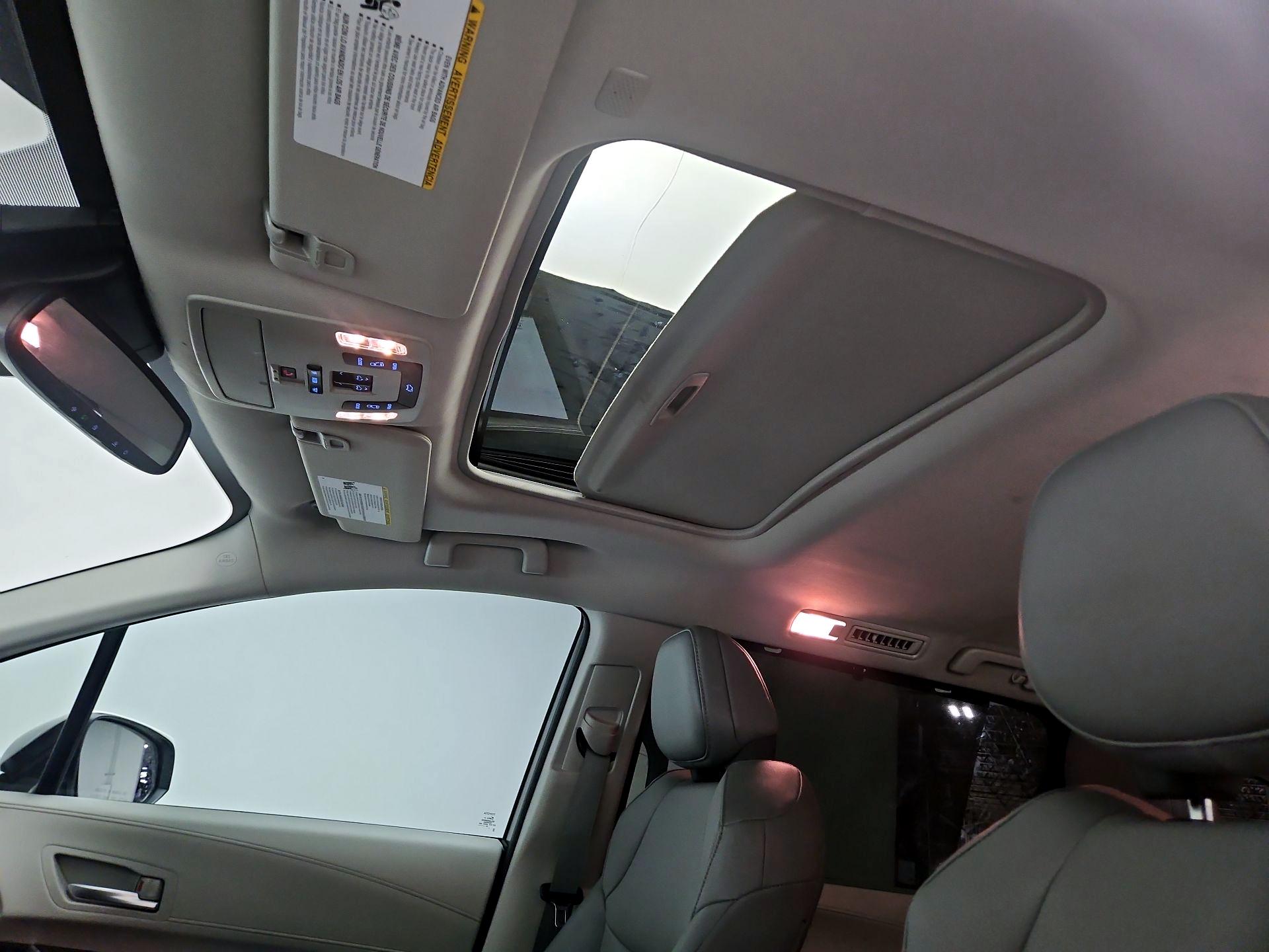 Thumbnail: 2024 Toyota Sienna - 19