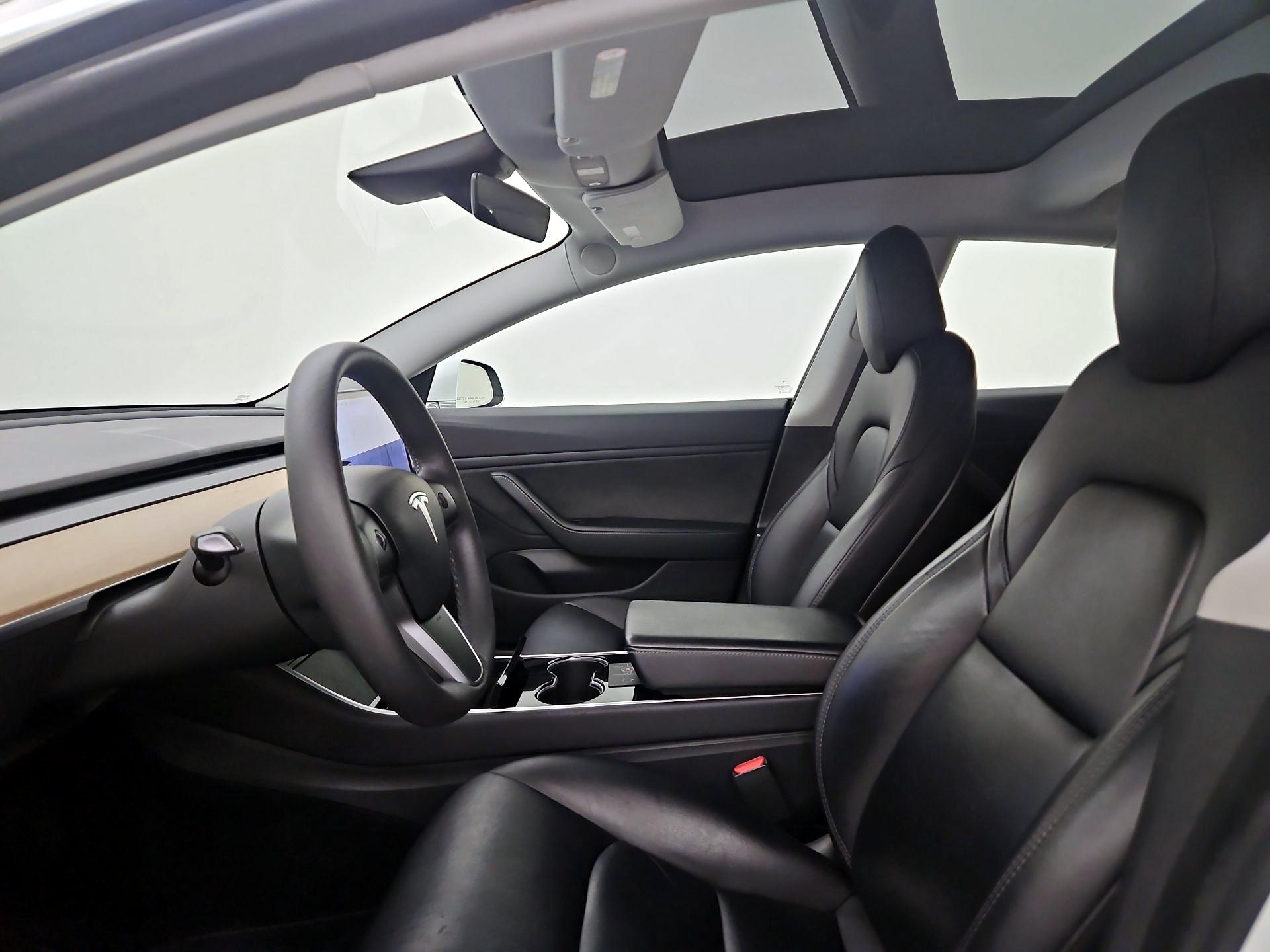 Thumbnail: 2019 Tesla Model 3 - 11