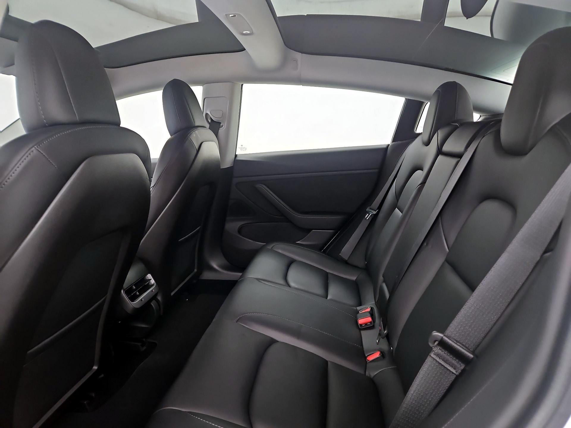 Thumbnail: 2019 Tesla Model 3 - 19
