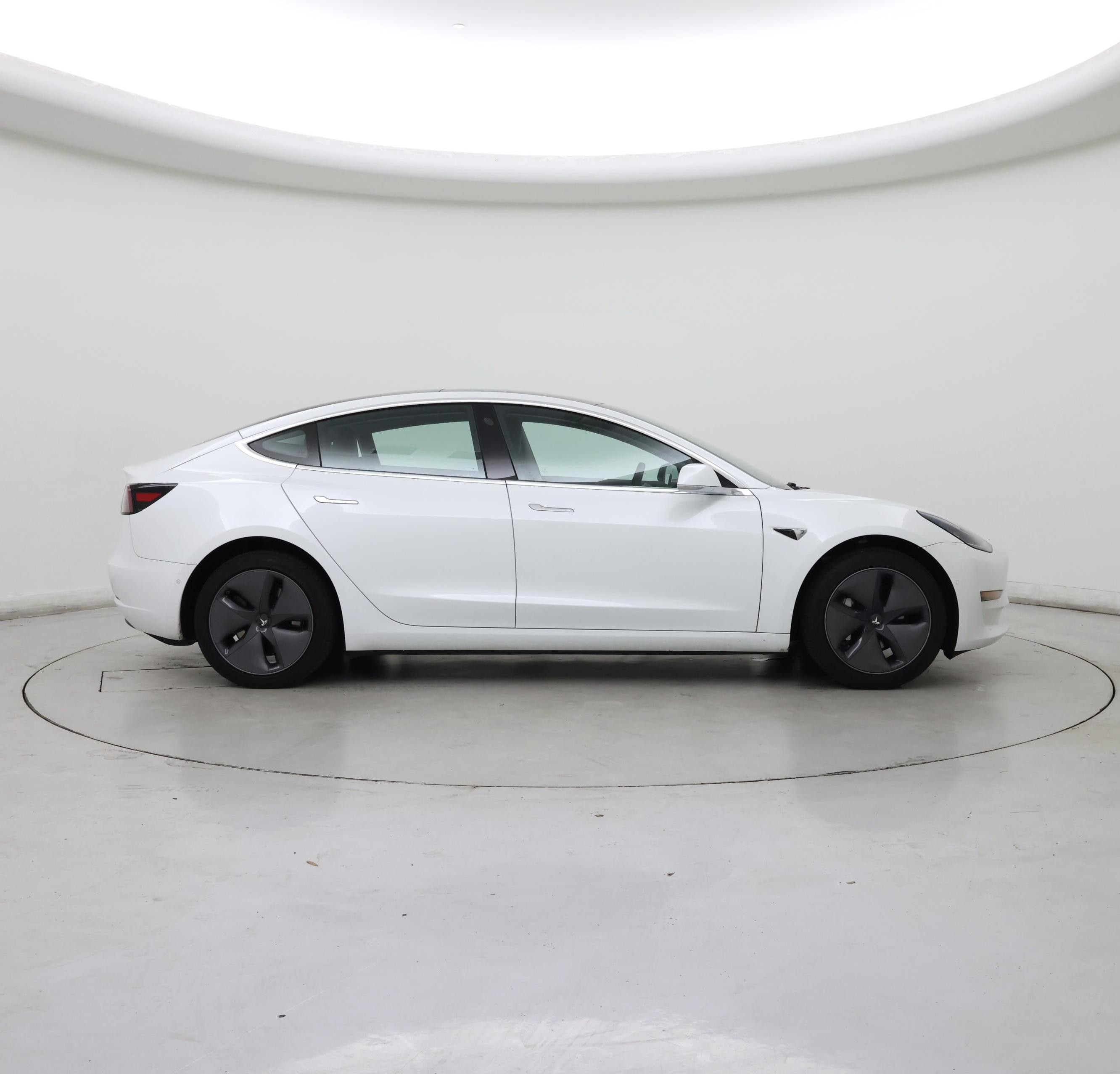 Thumbnail: 2019 Tesla Model 3 - 7