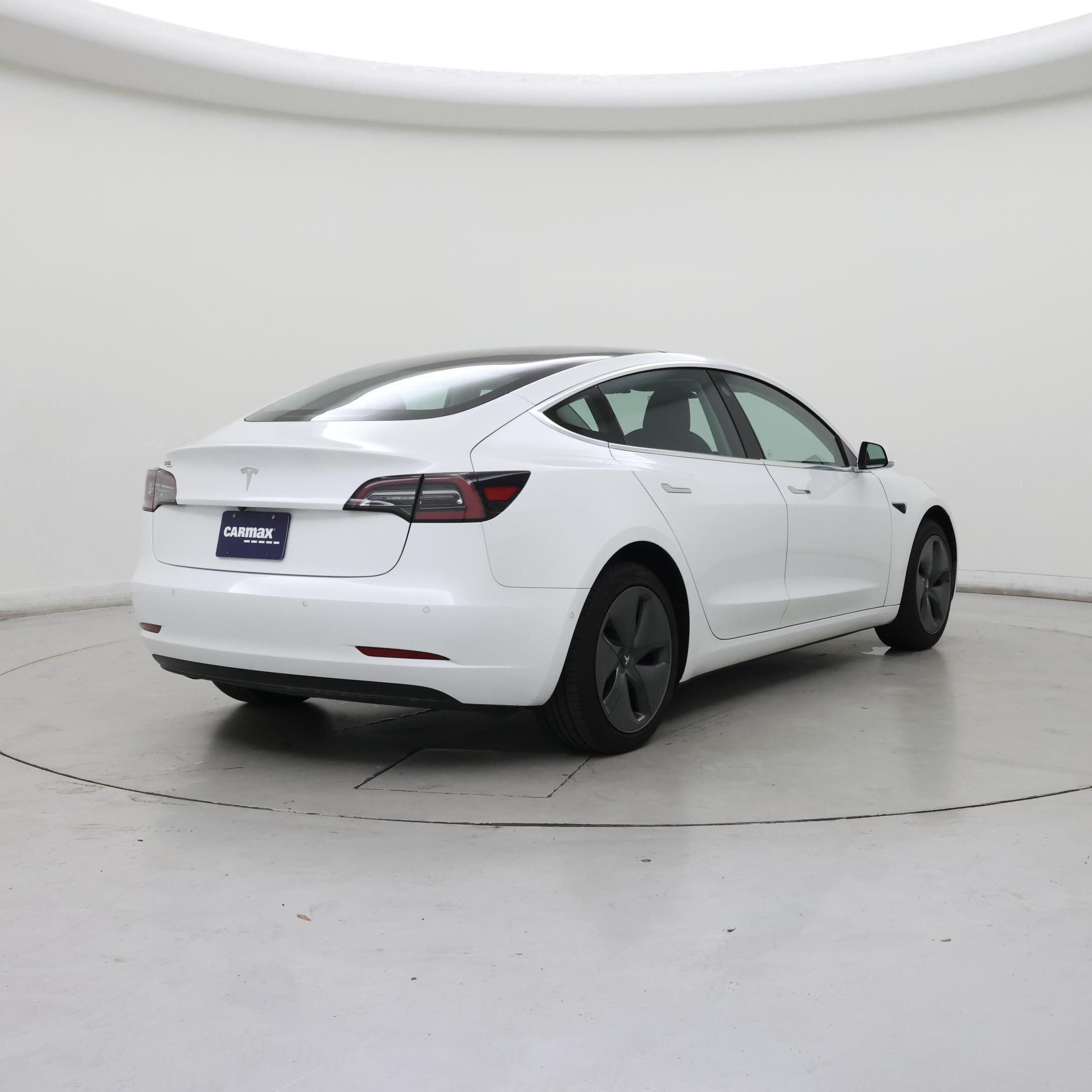 Thumbnail: 2019 Tesla Model 3 - 8