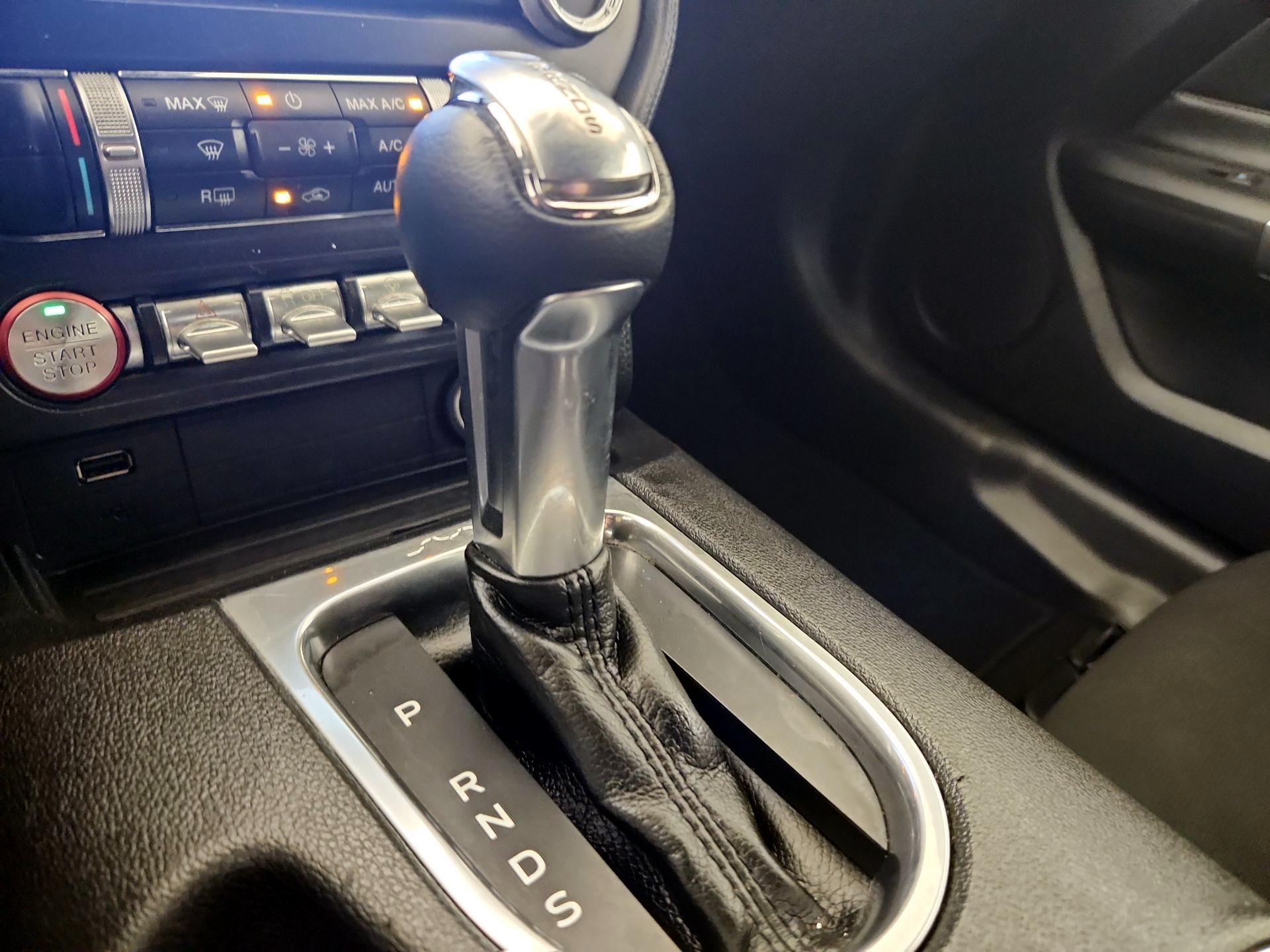 Thumbnail: 2019 Ford Mustang - 17