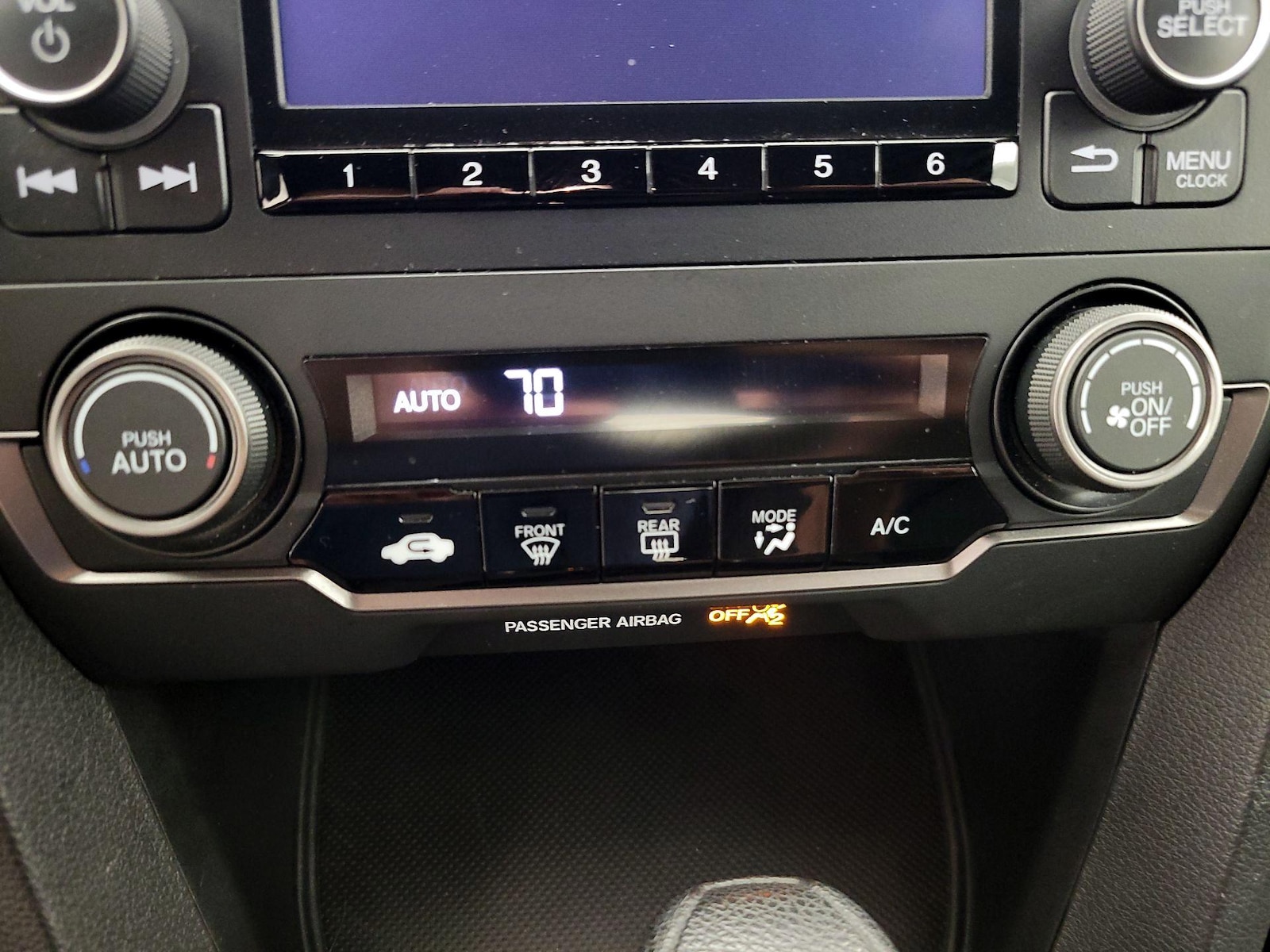 2019 Honda Civic Hatchback LX - Photo 17