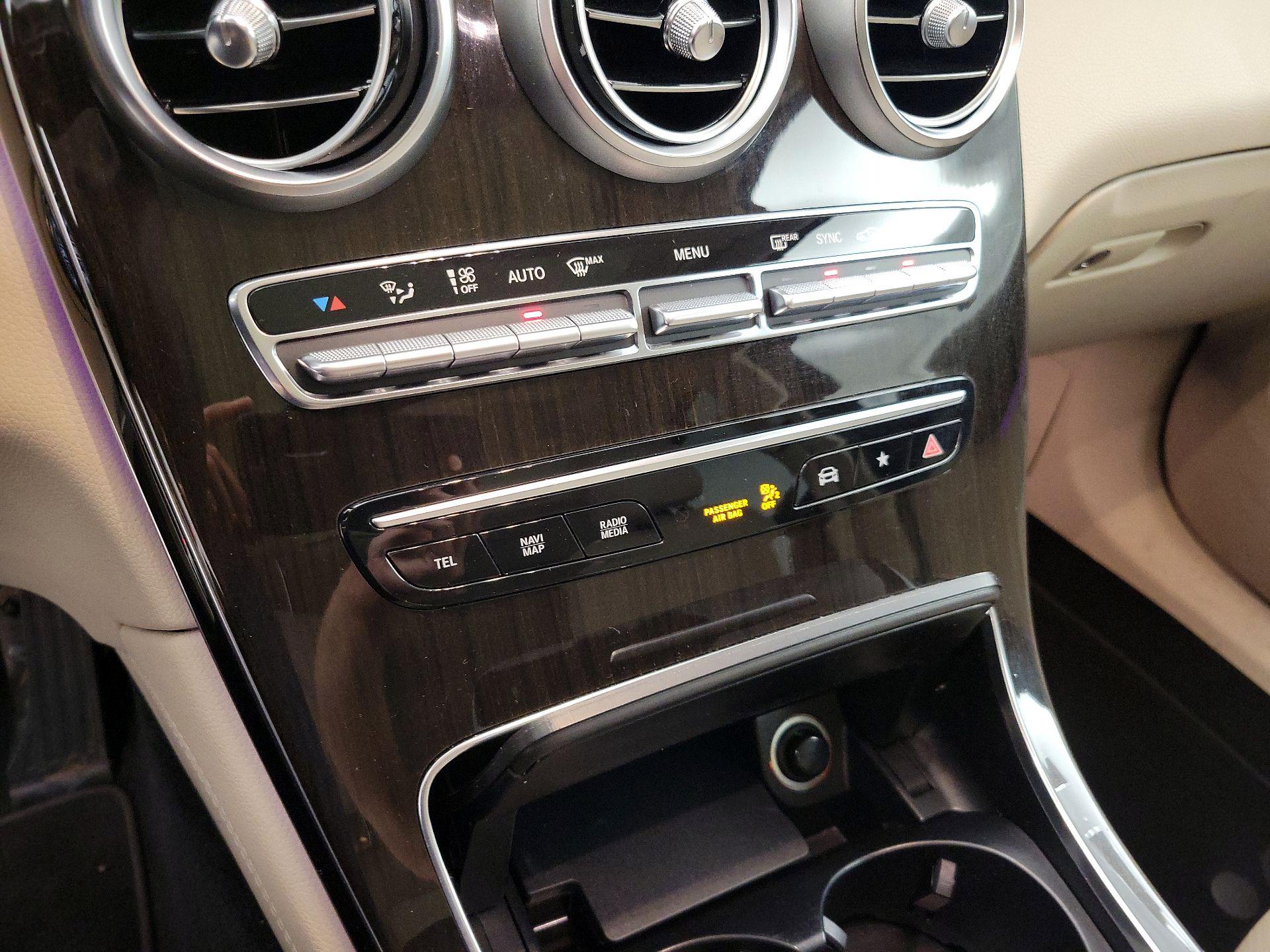 Thumbnail: 2020 Mercedes-Benz GLC - 16