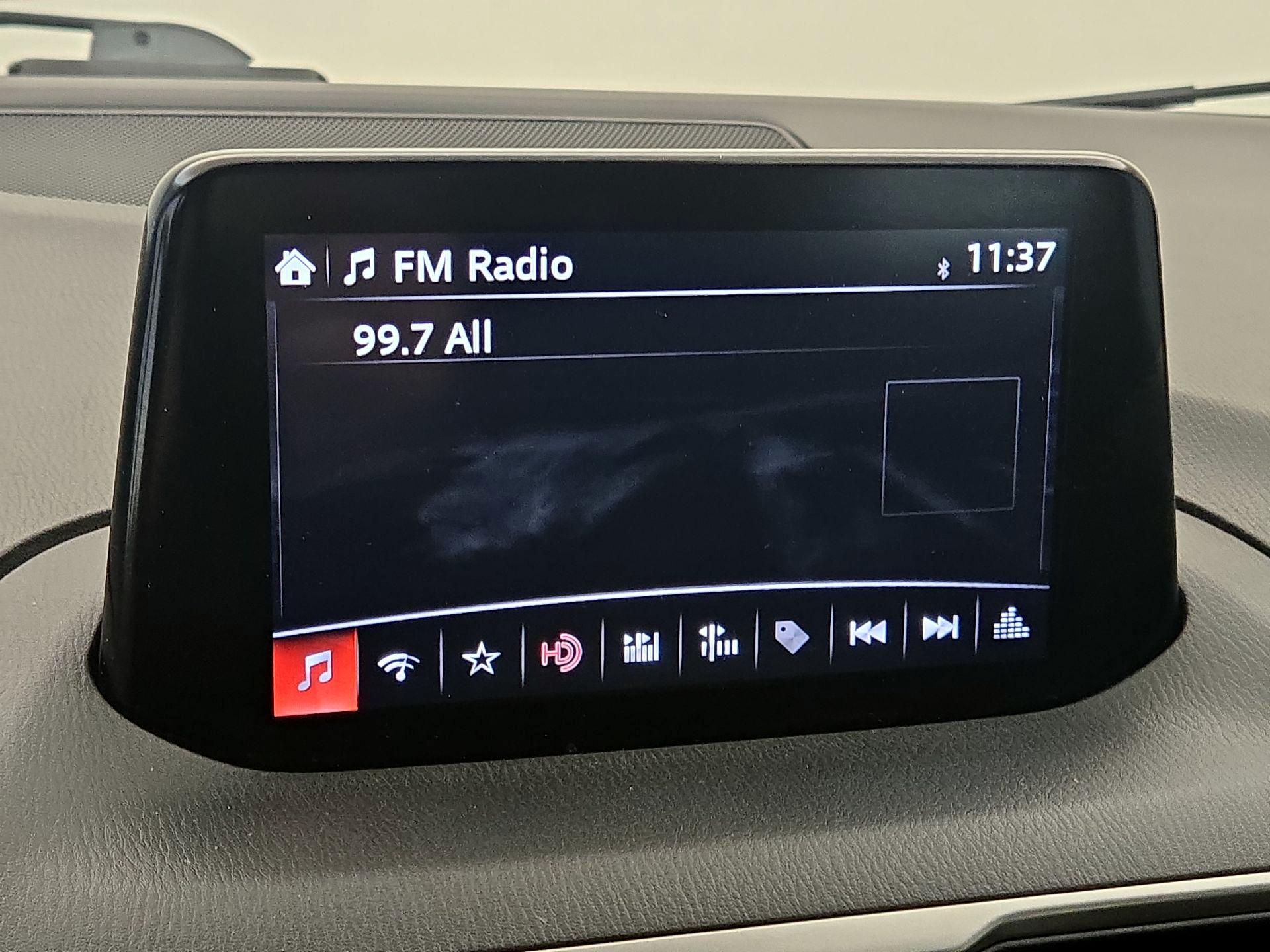 Thumbnail: 2018 Mazda Mazda3 - 16