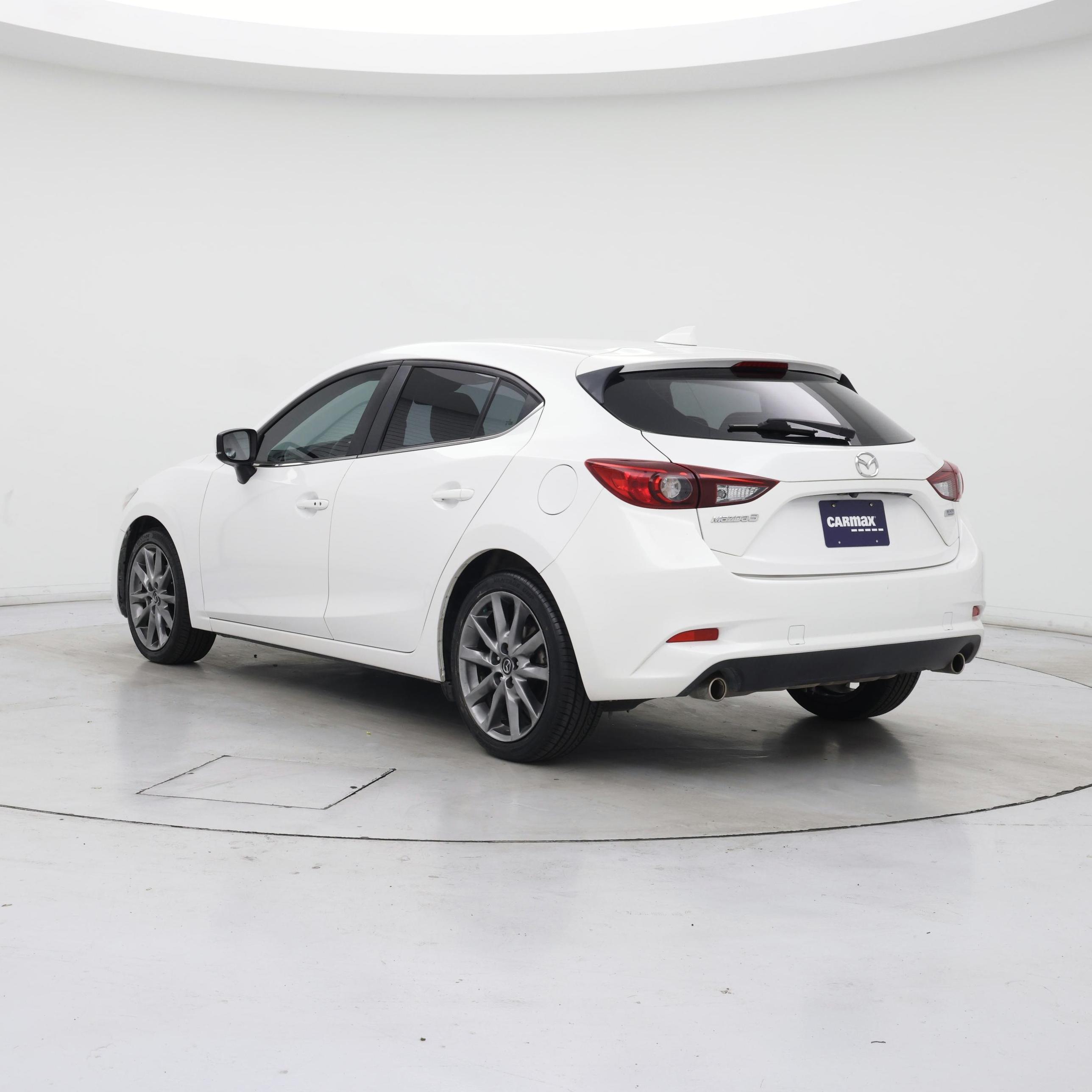 Thumbnail: 2018 Mazda Mazda3 - 2