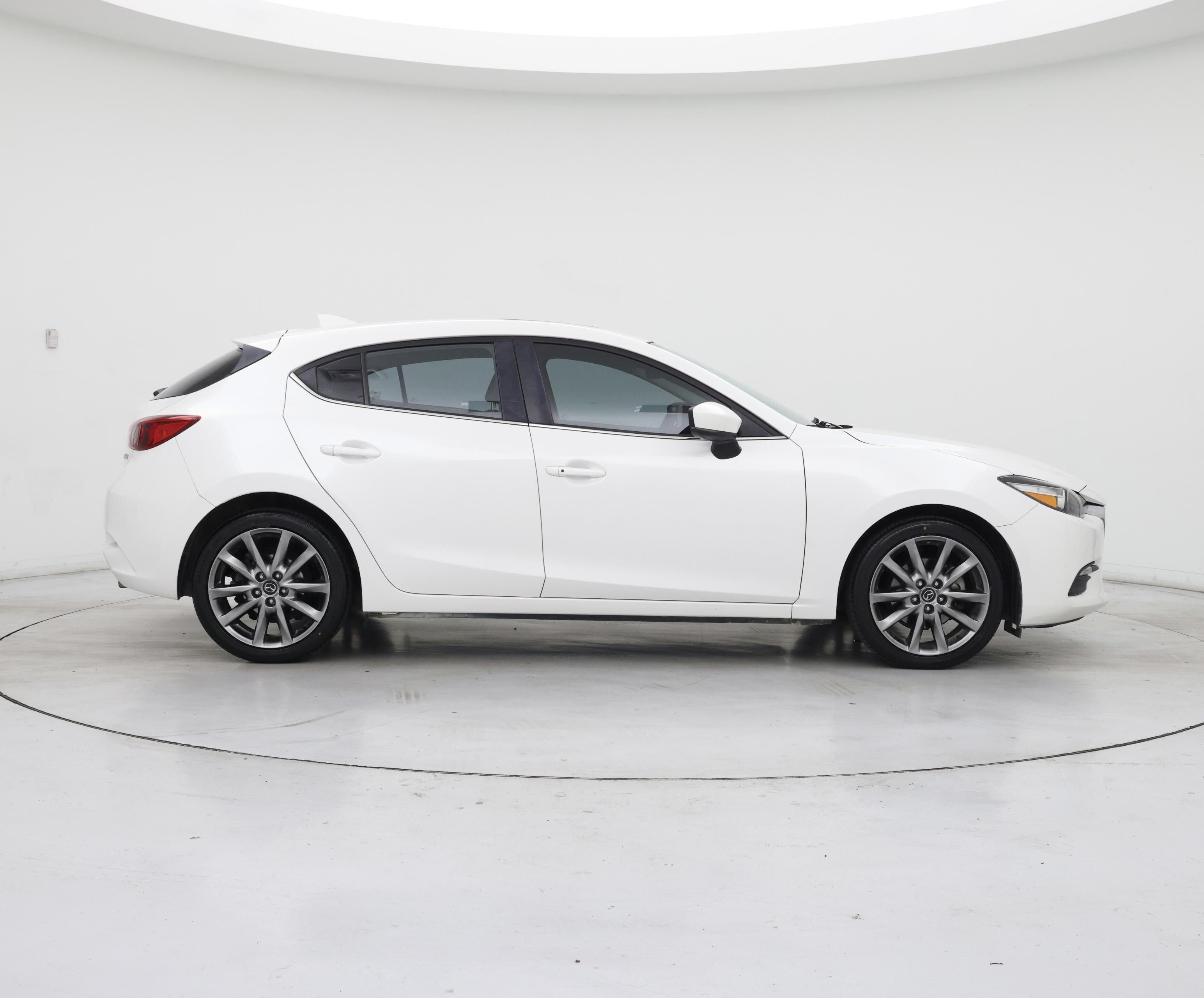 Thumbnail: 2018 Mazda Mazda3 - 7