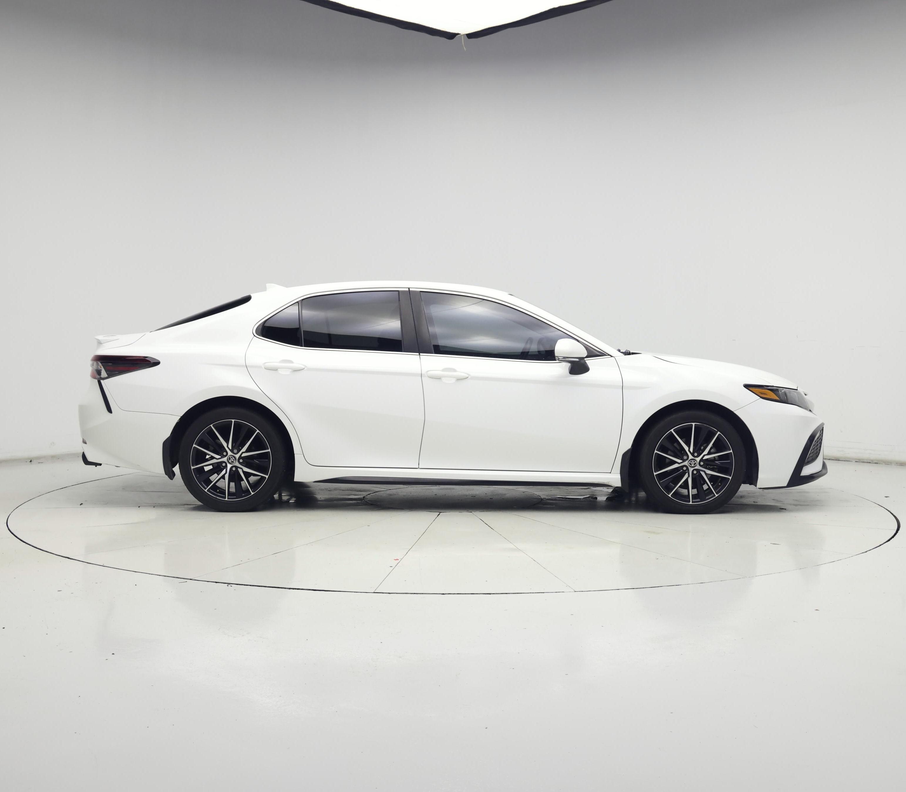 Thumbnail: 2023 Toyota Camry - 7