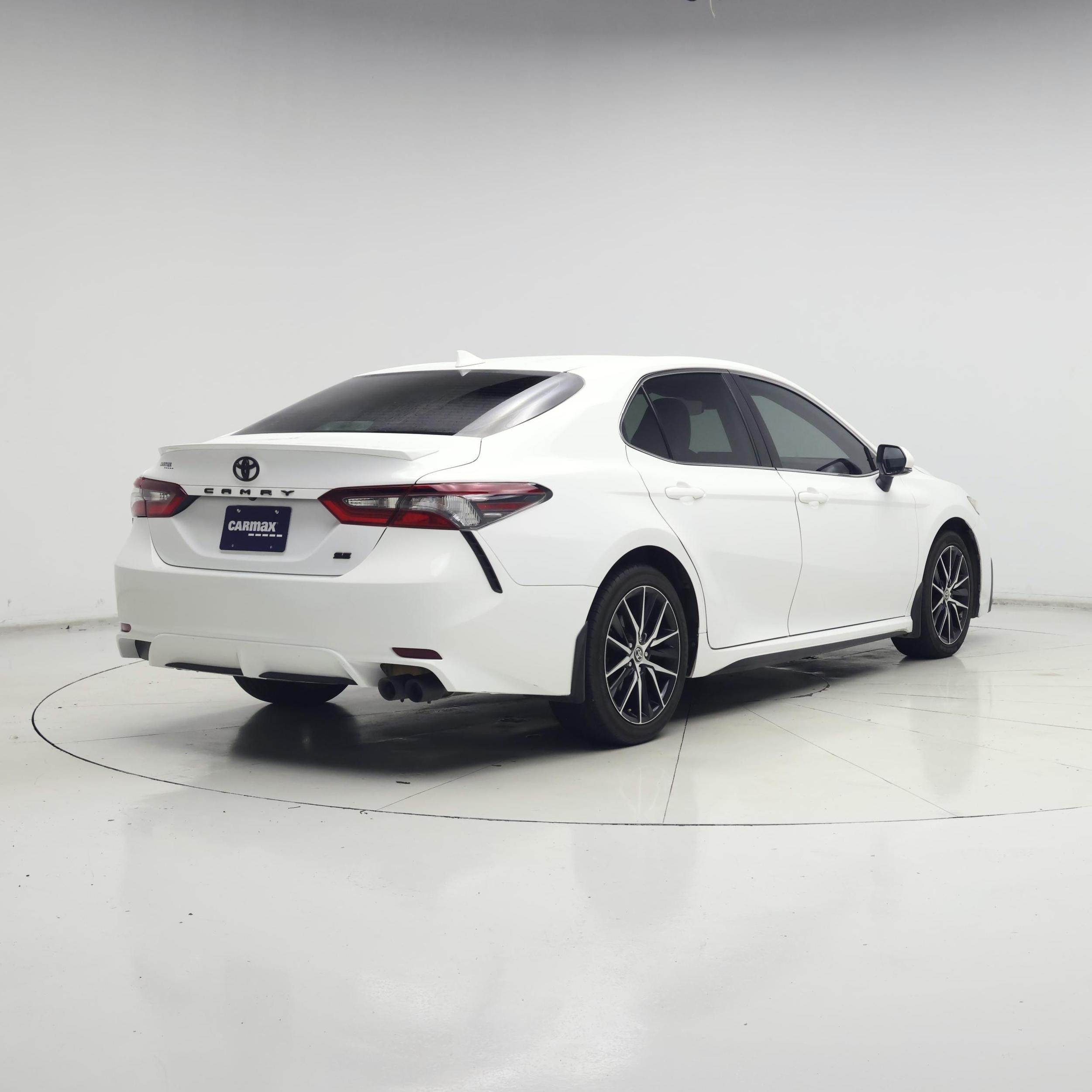 Thumbnail: 2023 Toyota Camry - 8