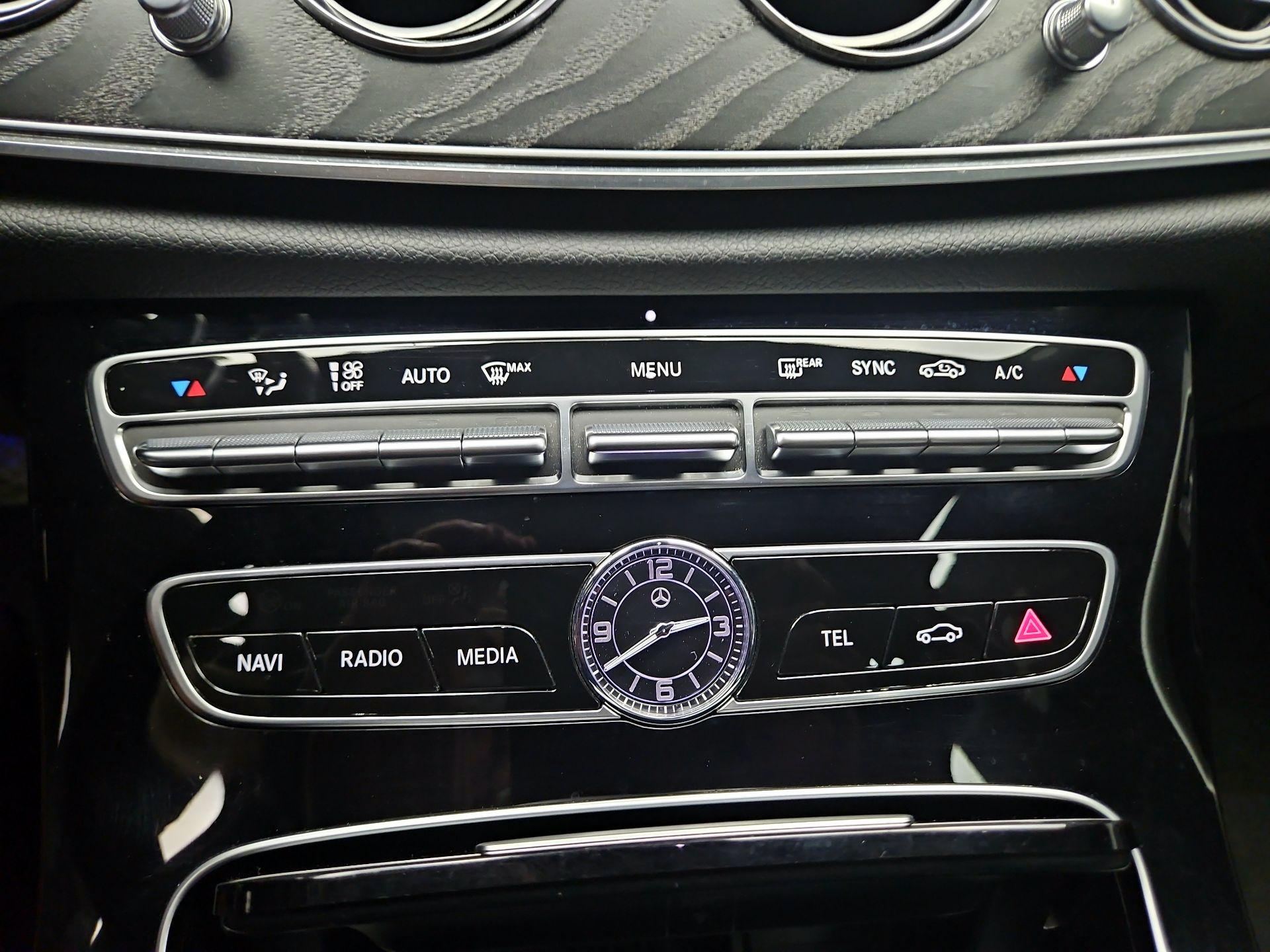 Thumbnail: 2017 Mercedes-Benz E-Class - 17