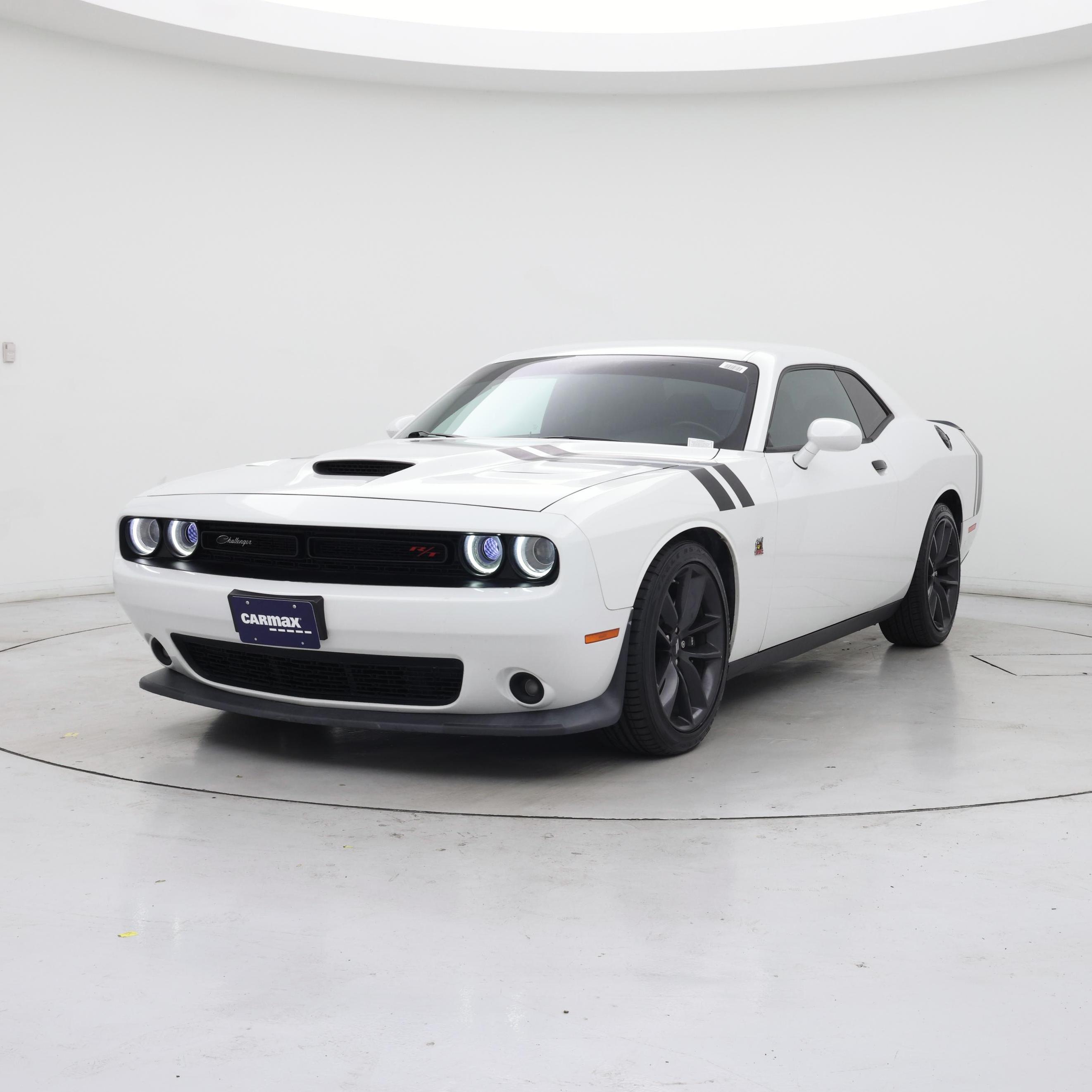 Thumbnail: 2019 Dodge Challenger - 4