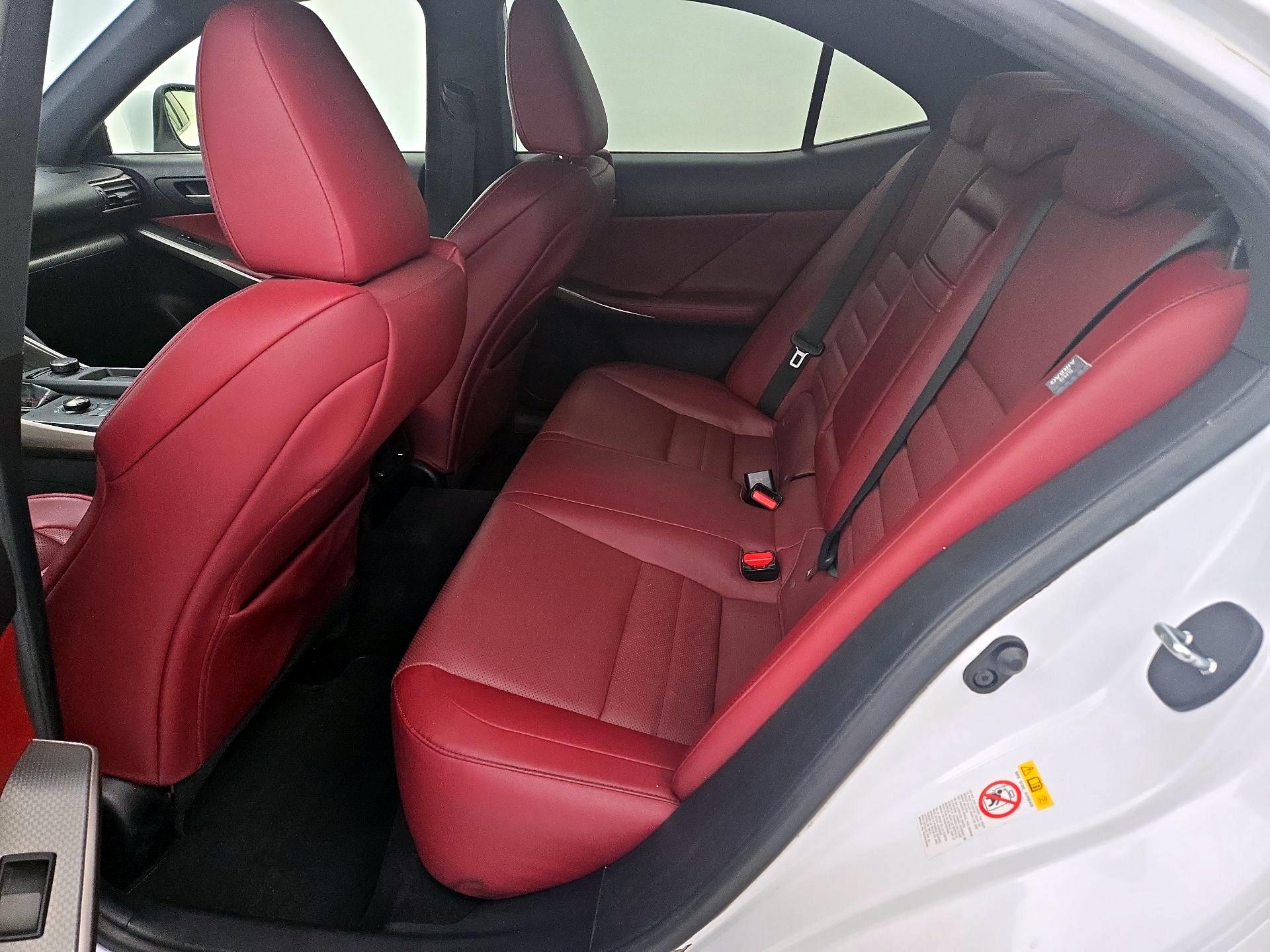 Thumbnail: 2018 Lexus IS - 20