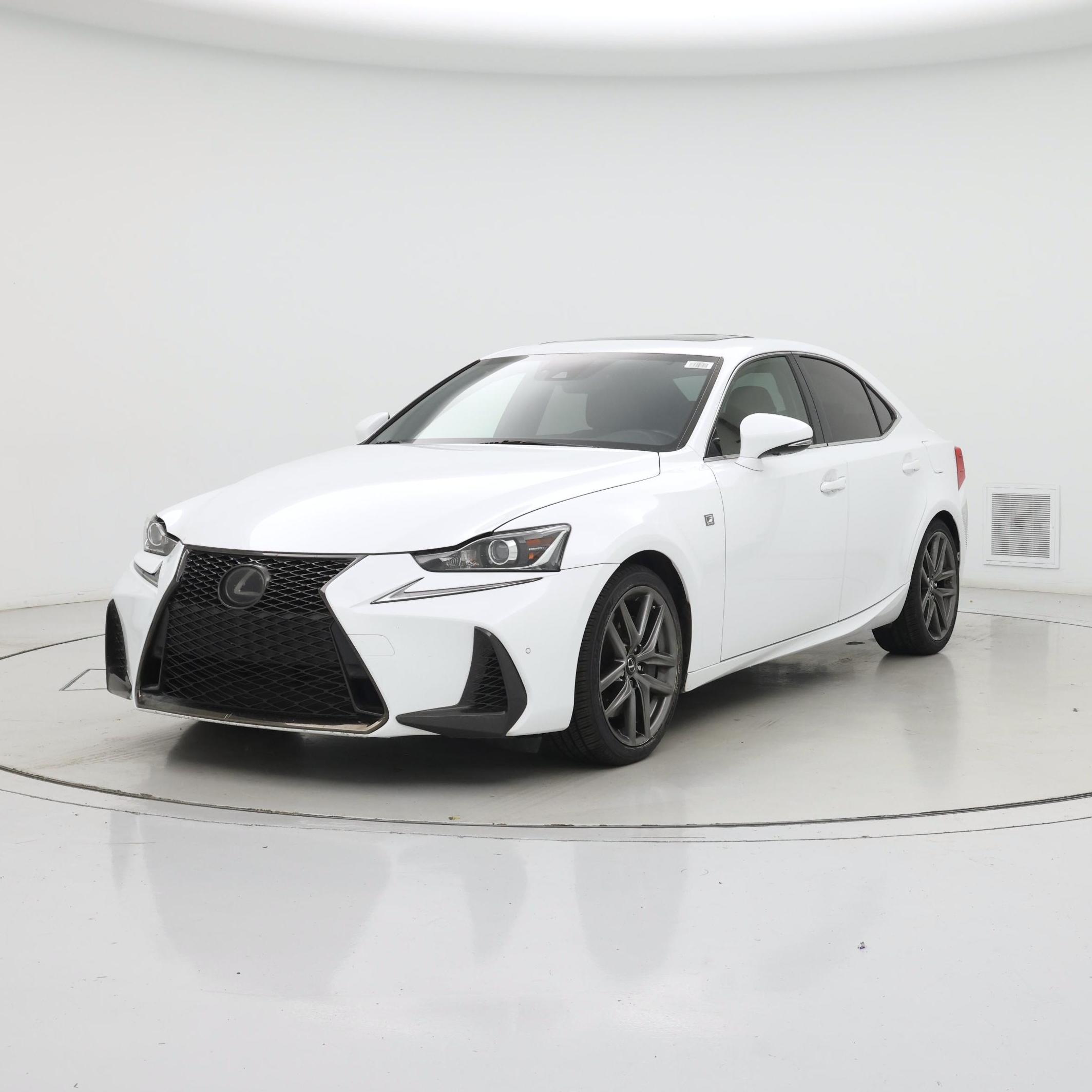 Thumbnail: 2018 Lexus IS - 4