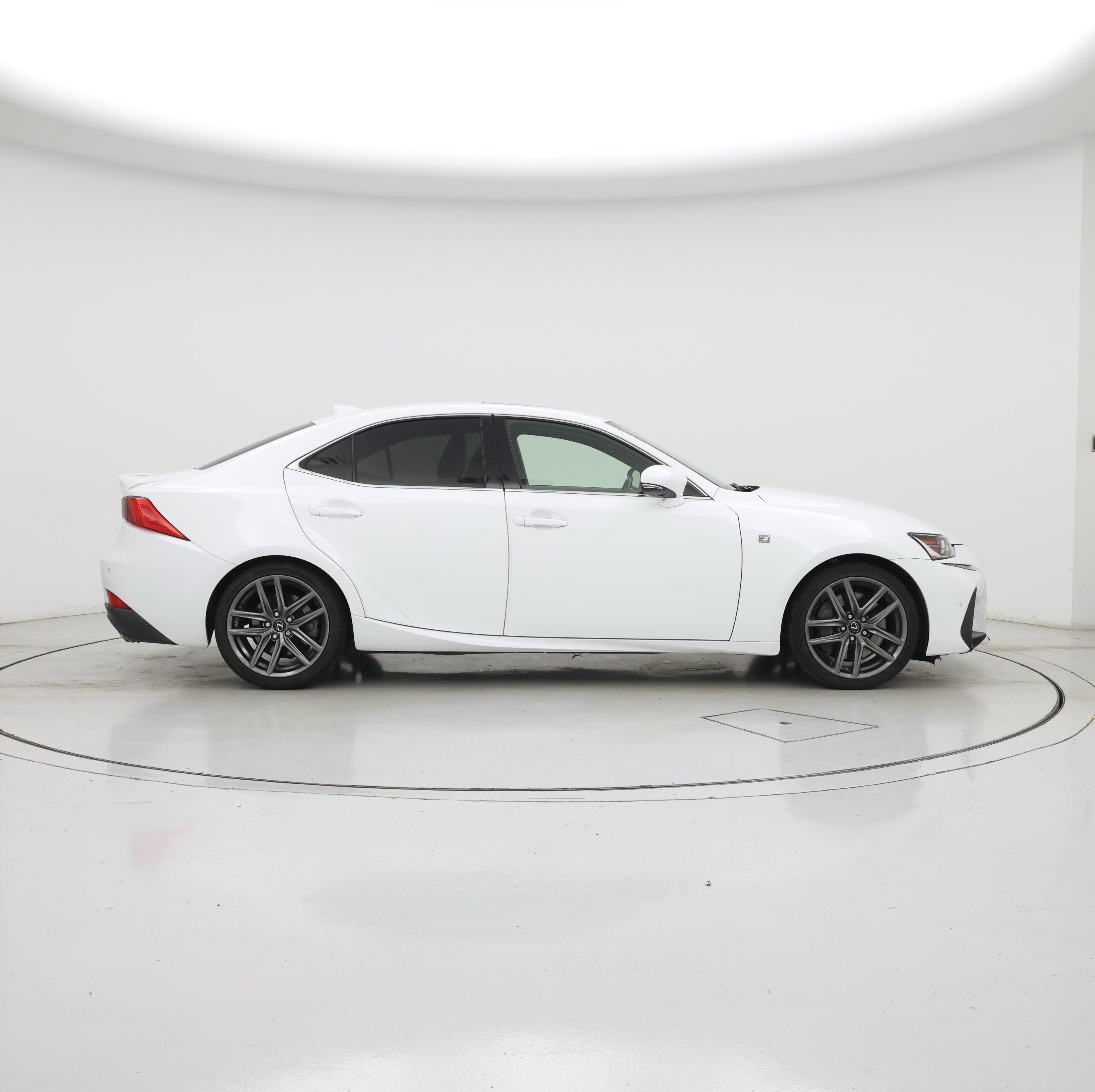 Thumbnail: 2018 Lexus IS - 7