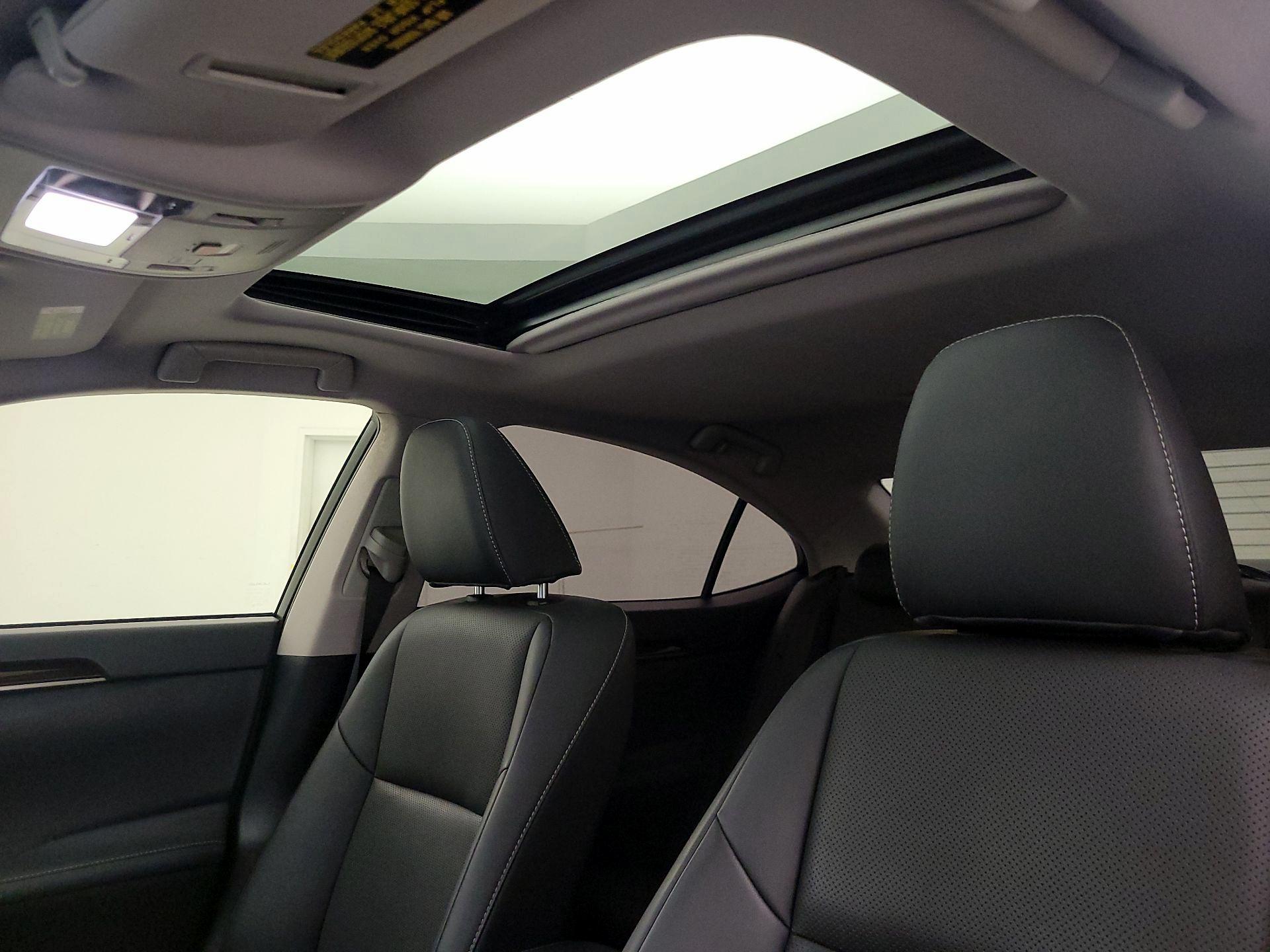 Thumbnail: 2018 Lexus ES - 19
