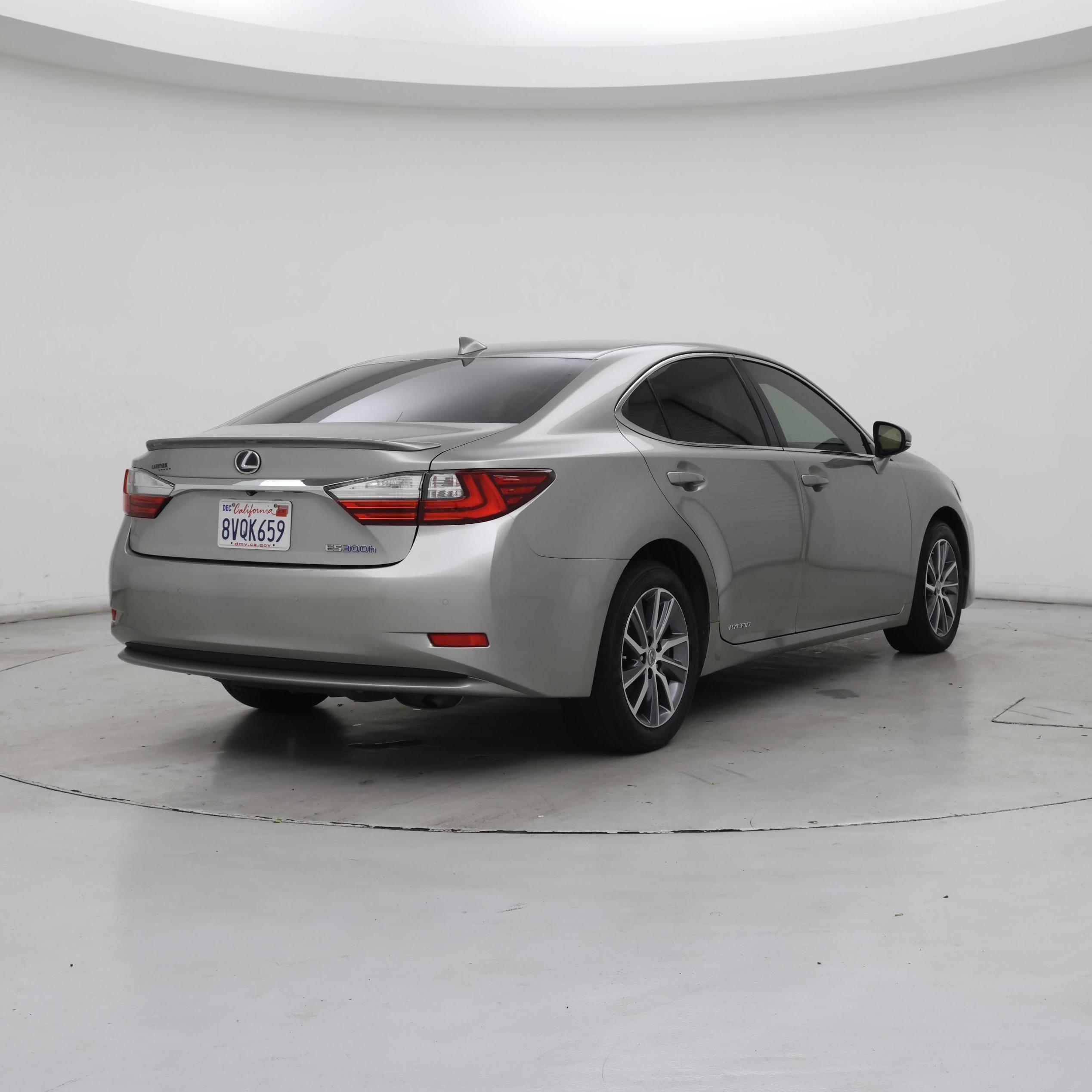 Thumbnail: 2018 Lexus ES - 8