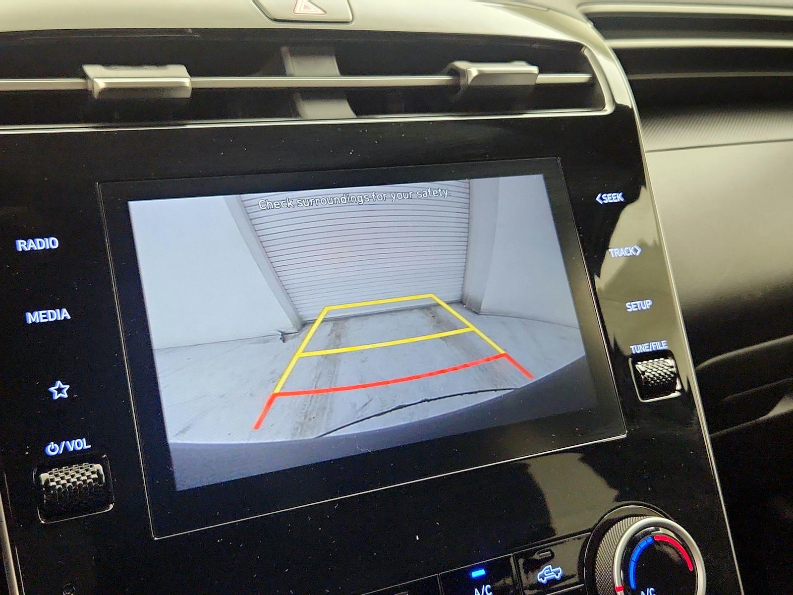 2022 Hyundai Santa Cruz SE - Photo 15