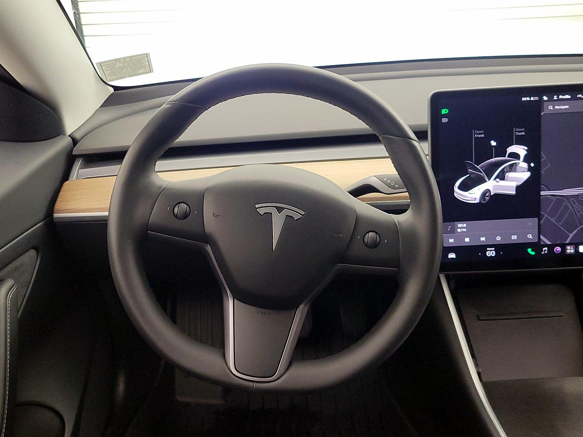 Thumbnail: 2020 Tesla Model 3 - 10