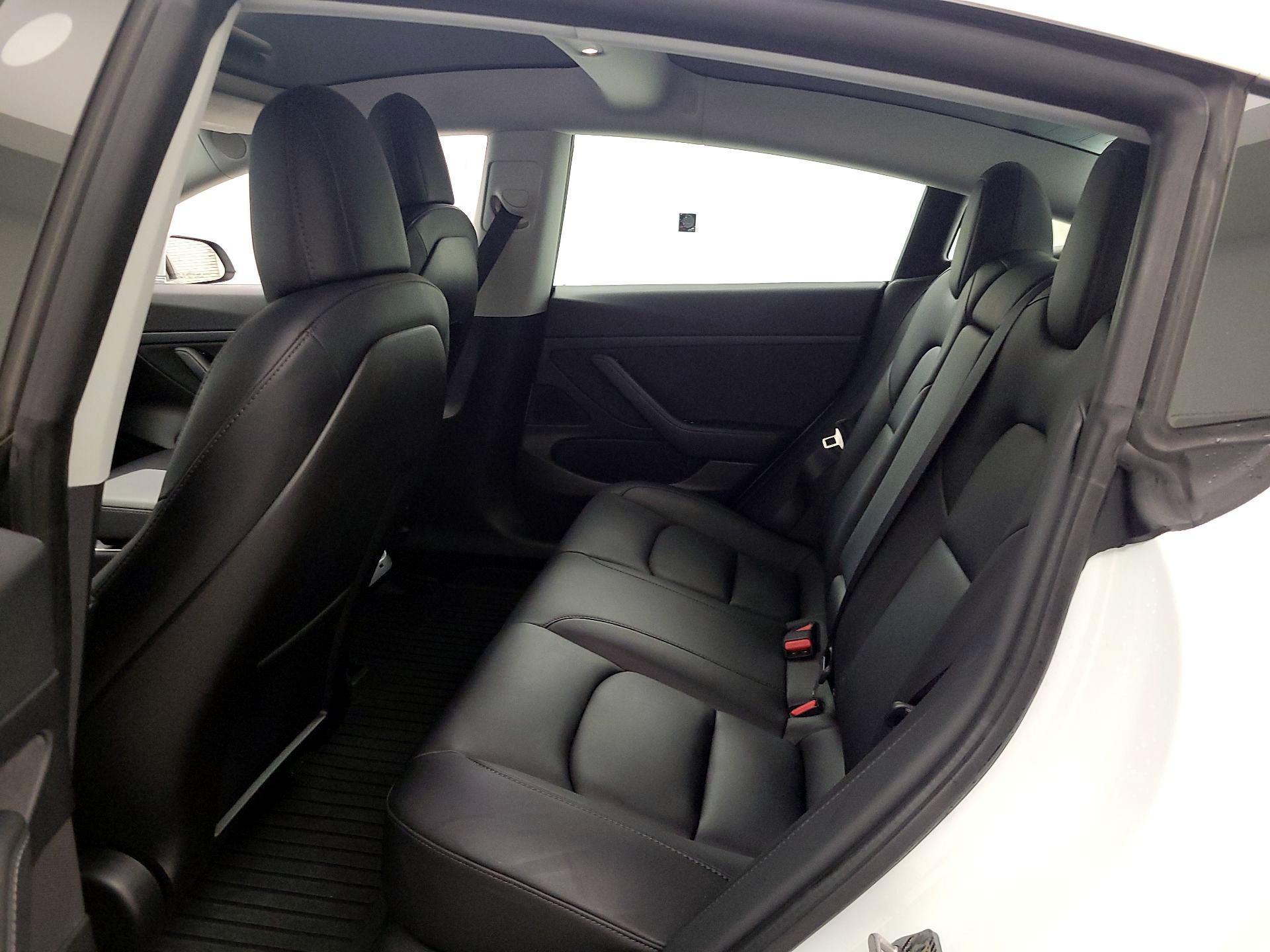 Thumbnail: 2020 Tesla Model 3 - 19