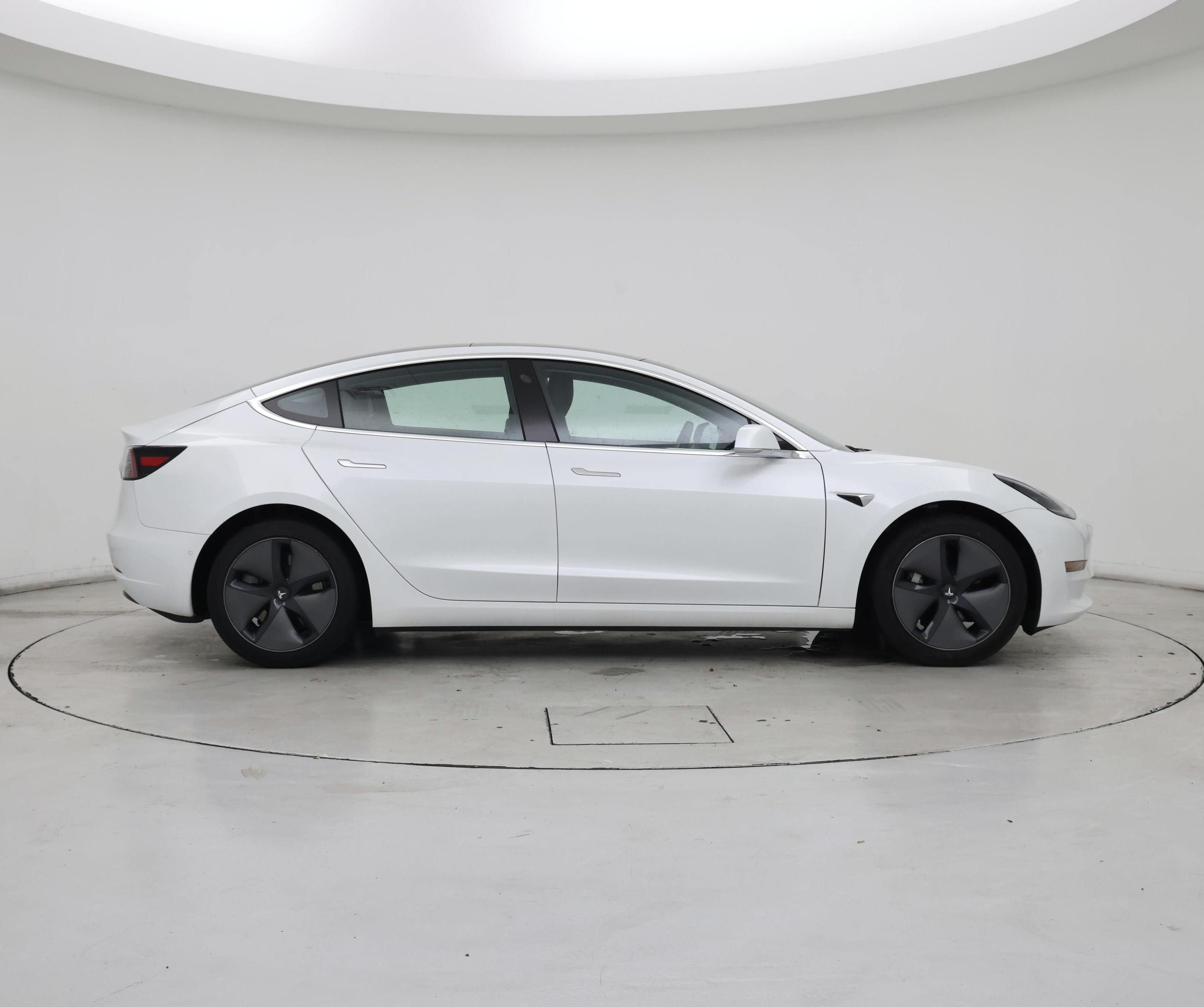 Thumbnail: 2020 Tesla Model 3 - 7