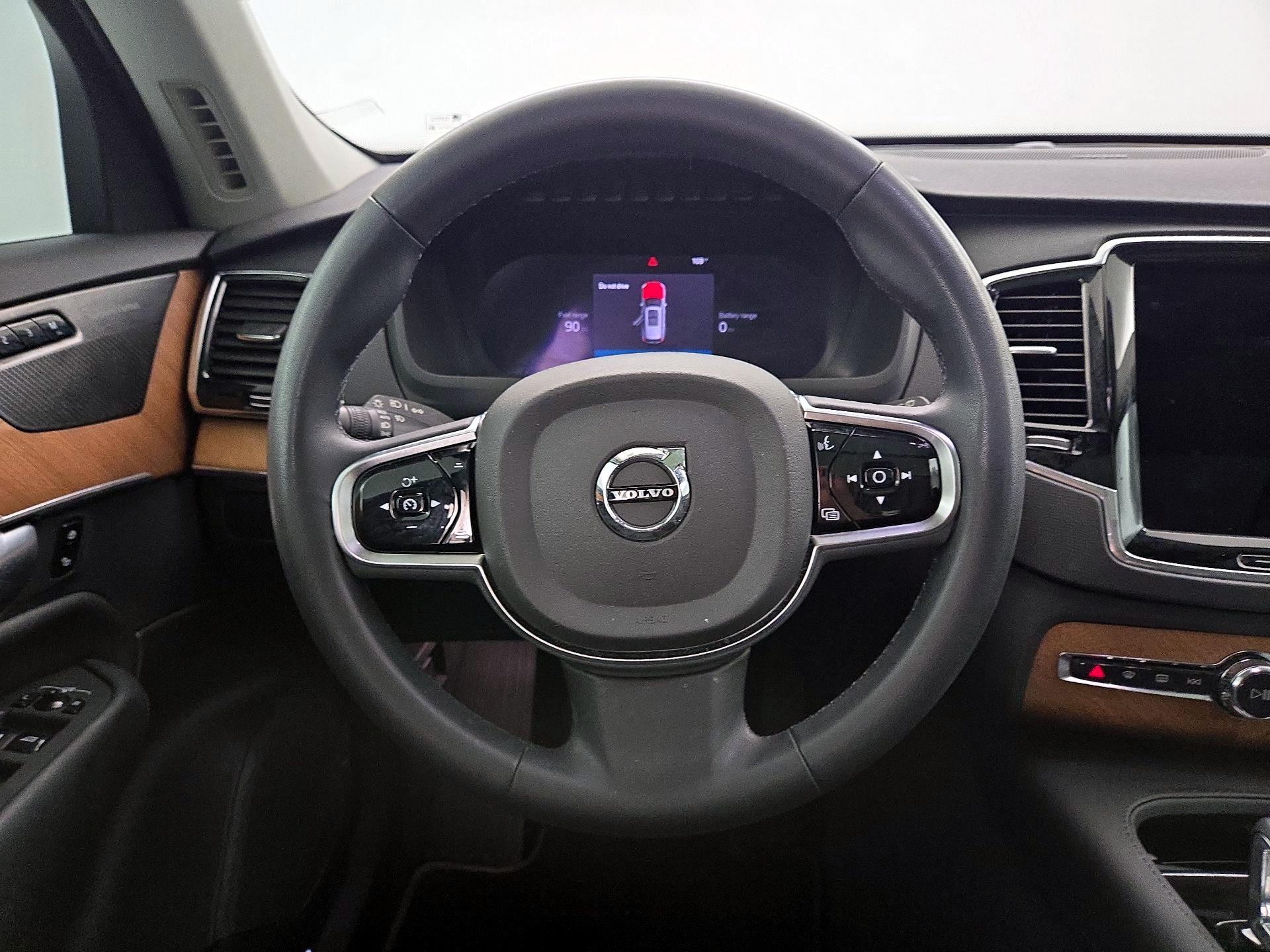 Thumbnail: 2023 Volvo XC90 - 10
