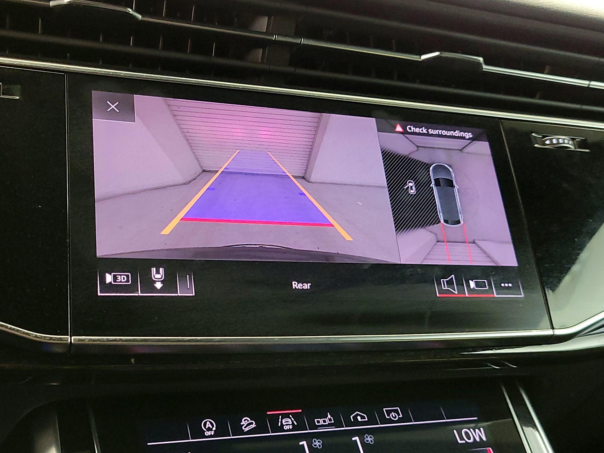Thumbnail: 2019 Audi Q8 - 15