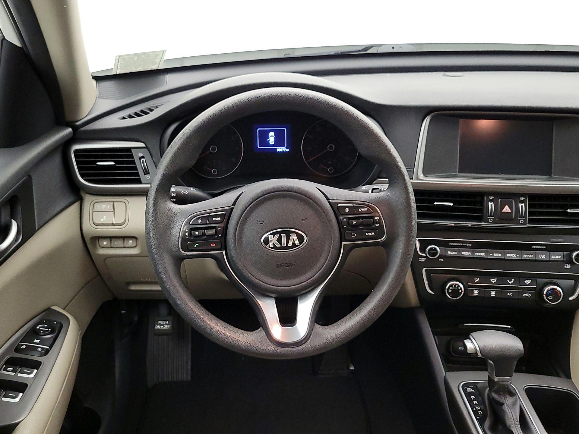 Thumbnail: 2018 Kia Optima - 10