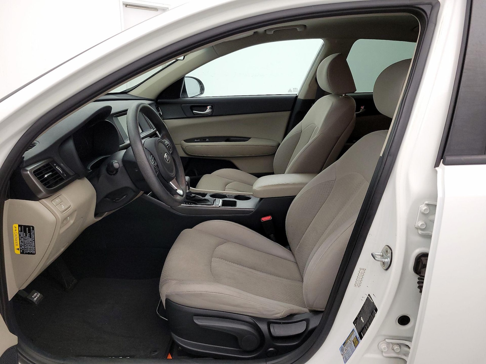 2018 Kia Optima LX - Photo 12