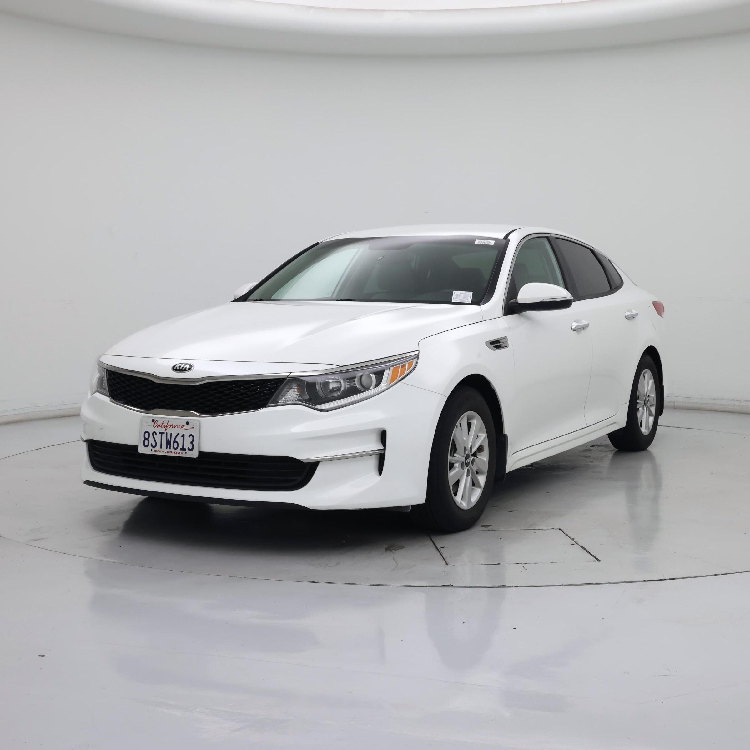 Thumbnail: 2018 Kia Optima - 4