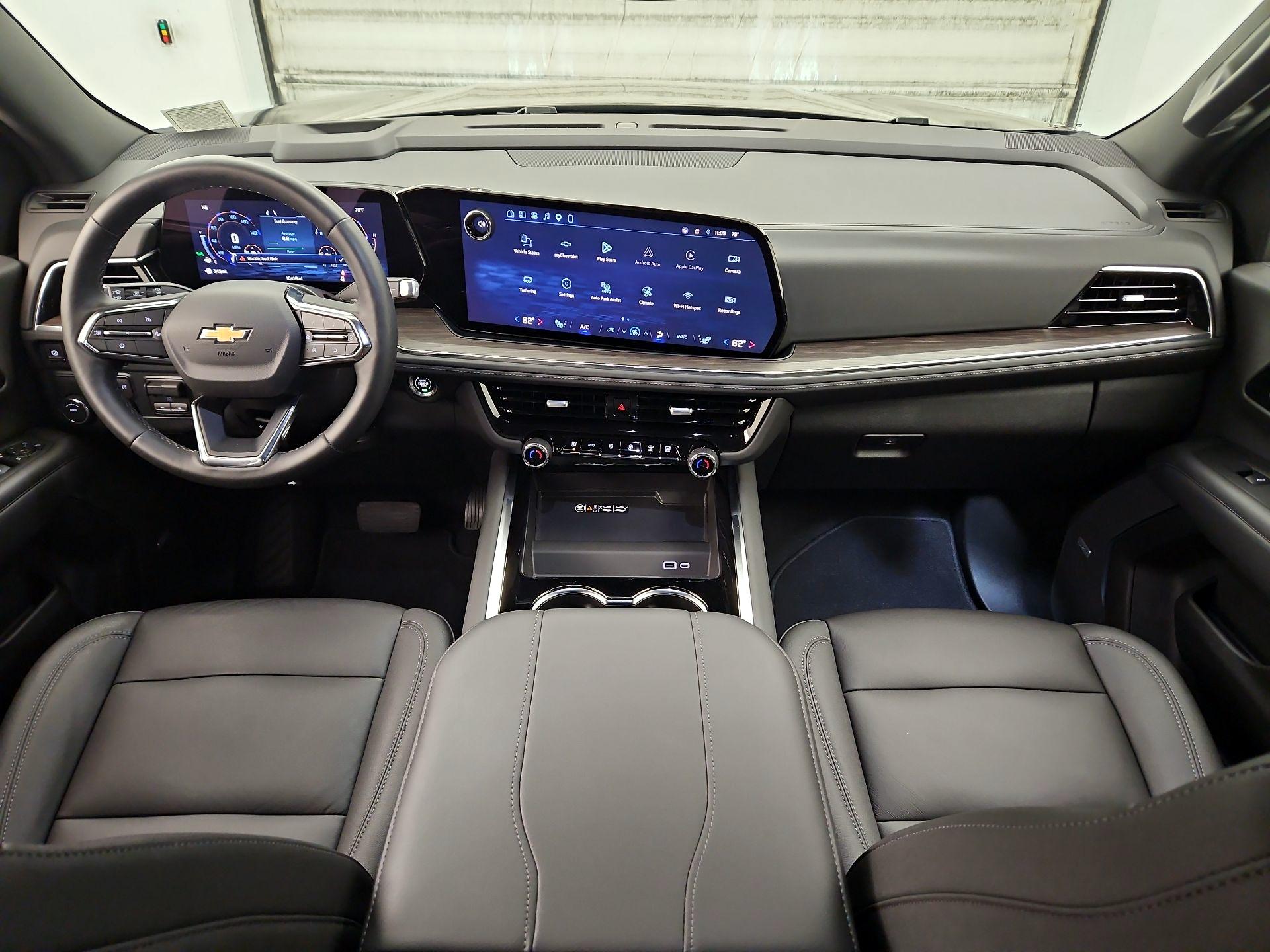 Thumbnail: 2026 Chevrolet Suburban - 9
