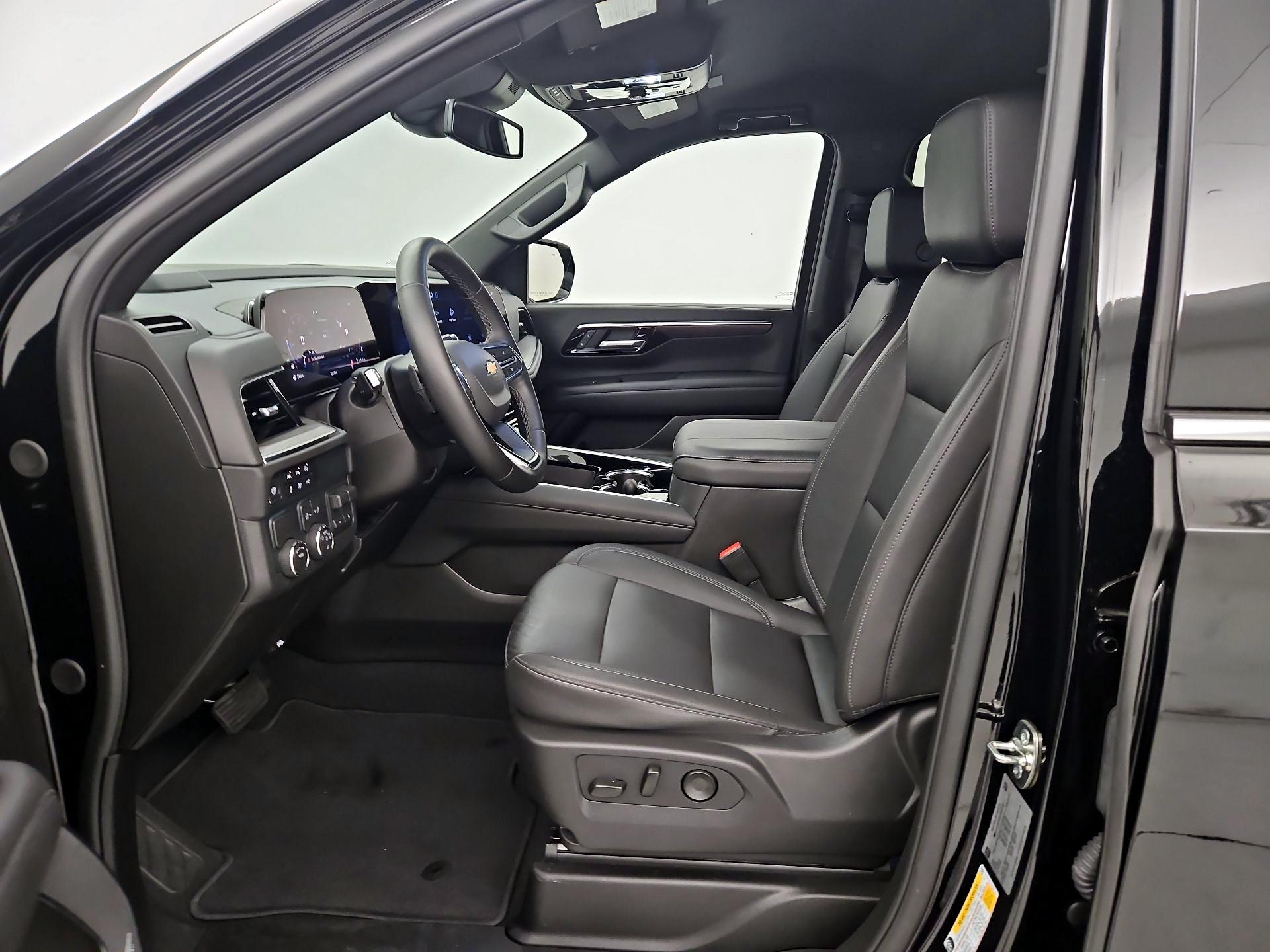 Thumbnail: 2026 Chevrolet Suburban - 11