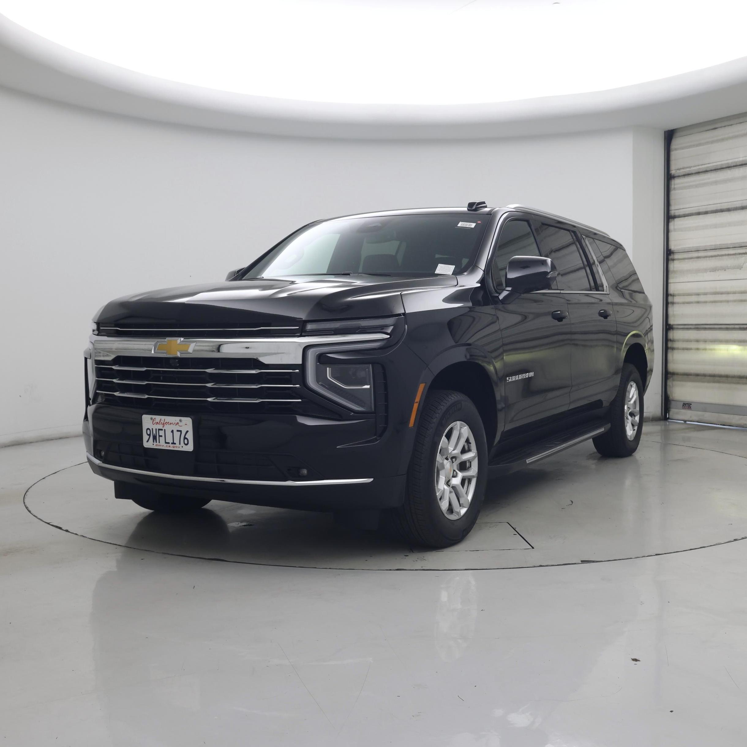 Thumbnail: 2026 Chevrolet Suburban - 4