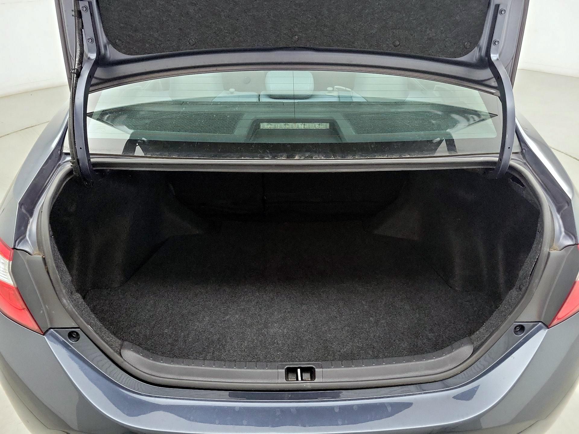 Thumbnail: 2015 Toyota Corolla - 20