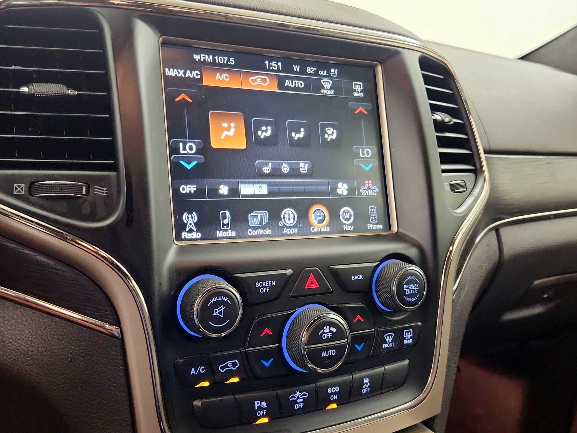 Thumbnail: 2014 Jeep Grand Cherokee - 17