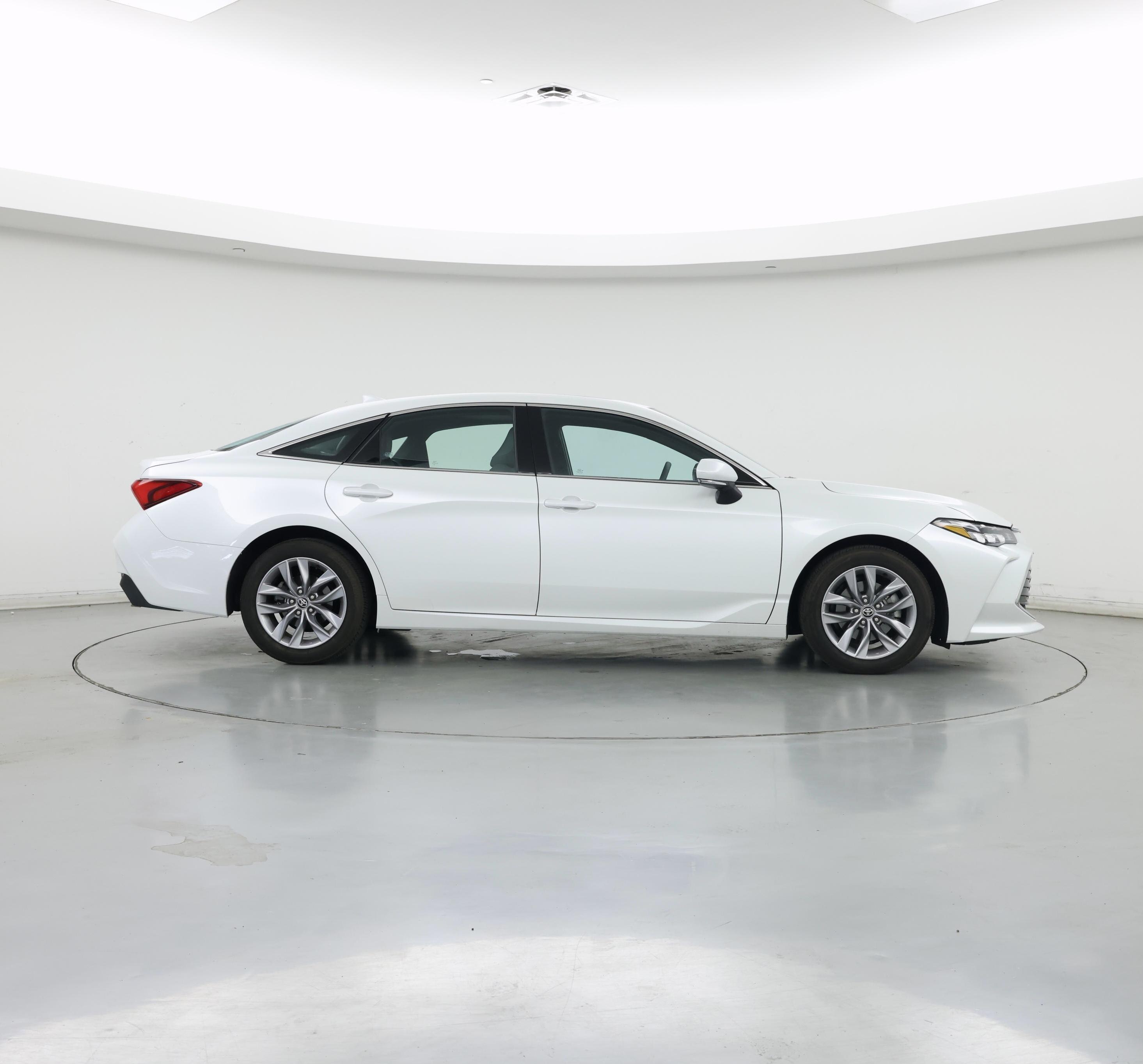 Thumbnail: 2022 Toyota Avalon - 7