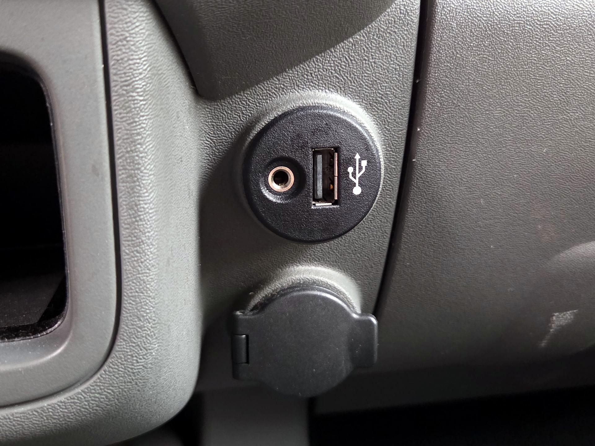 Thumbnail: 2019 Nissan Frontier - 18