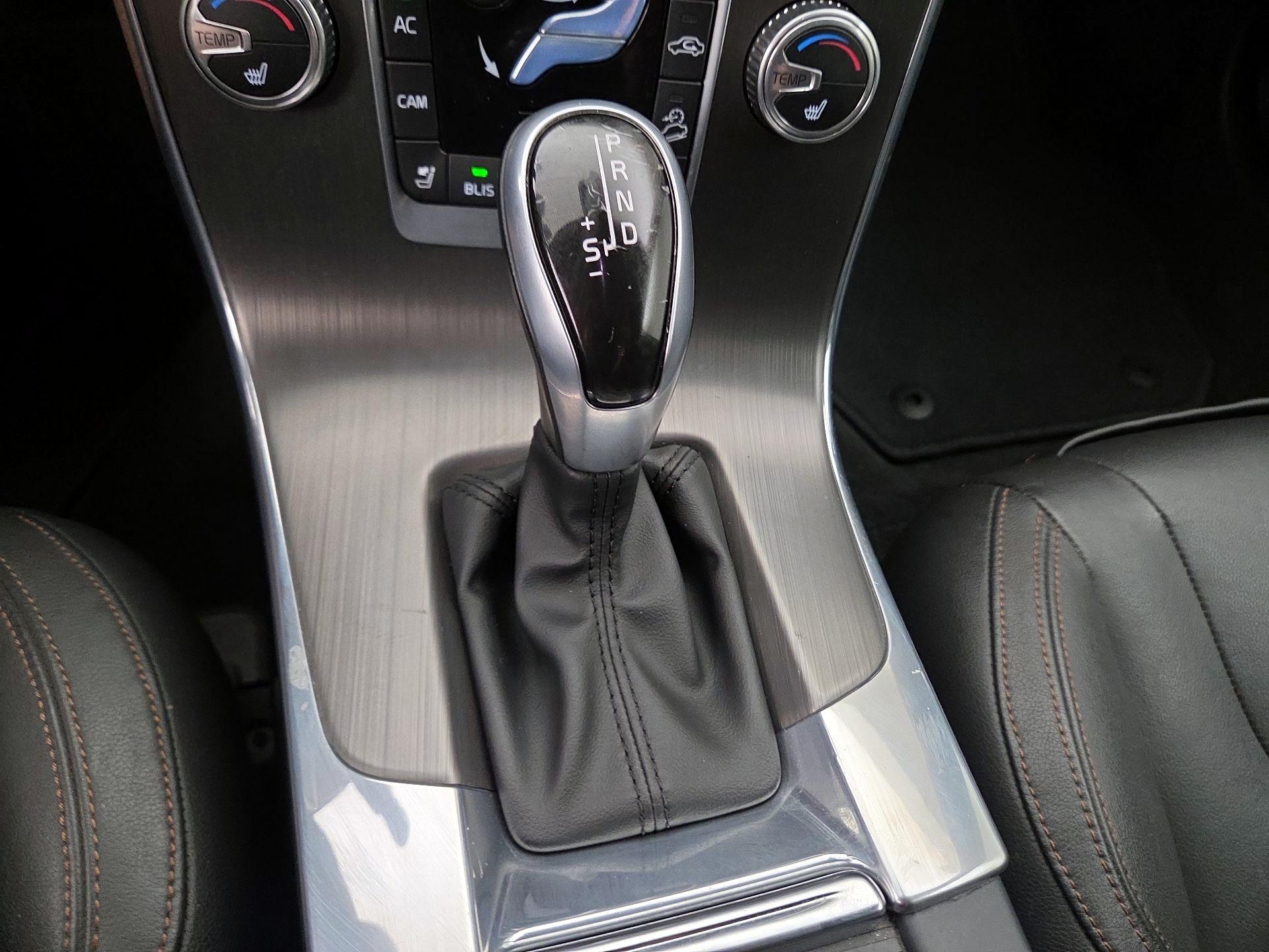 Thumbnail: 2016 Volvo S60 - 18