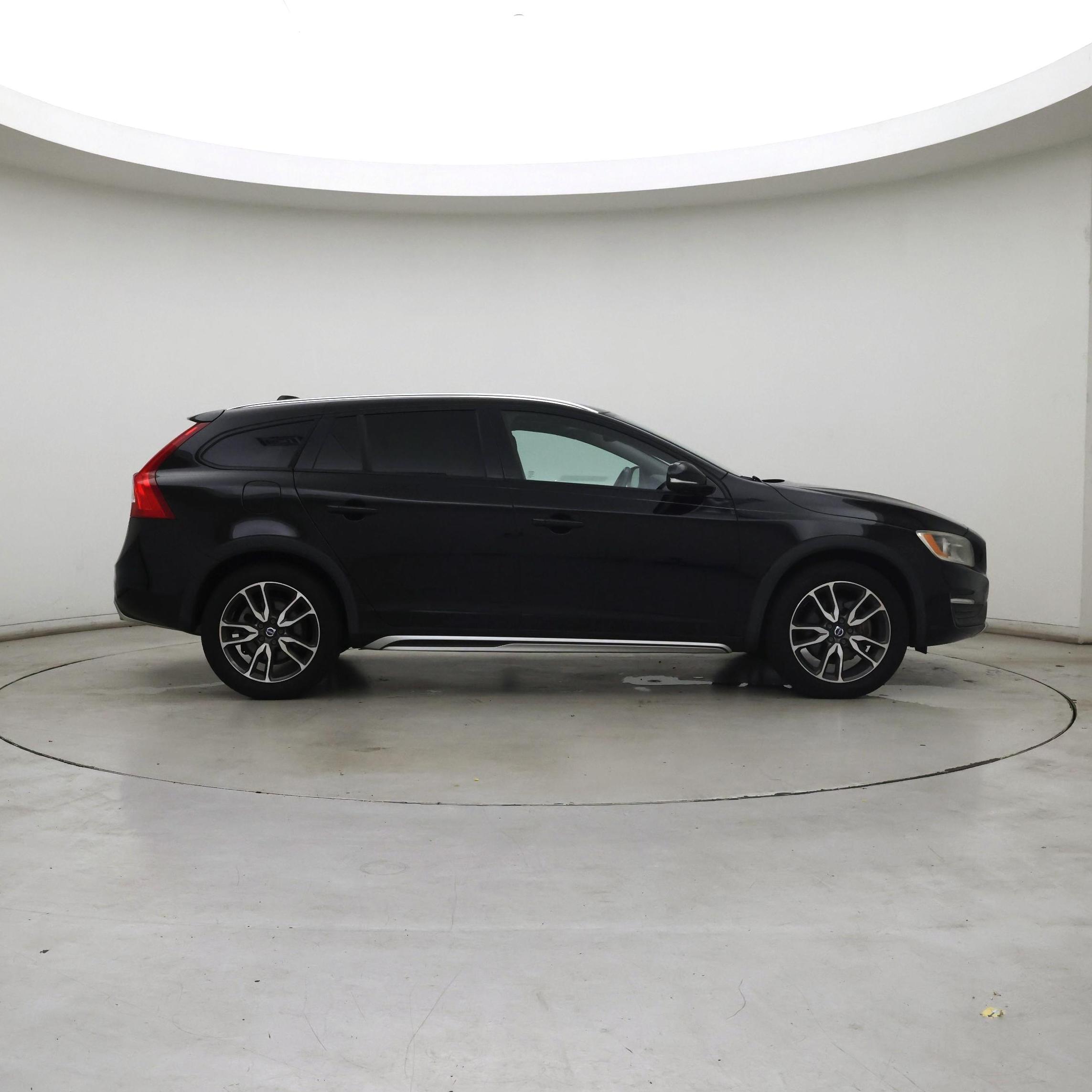Thumbnail: 2016 Volvo S60 - 7