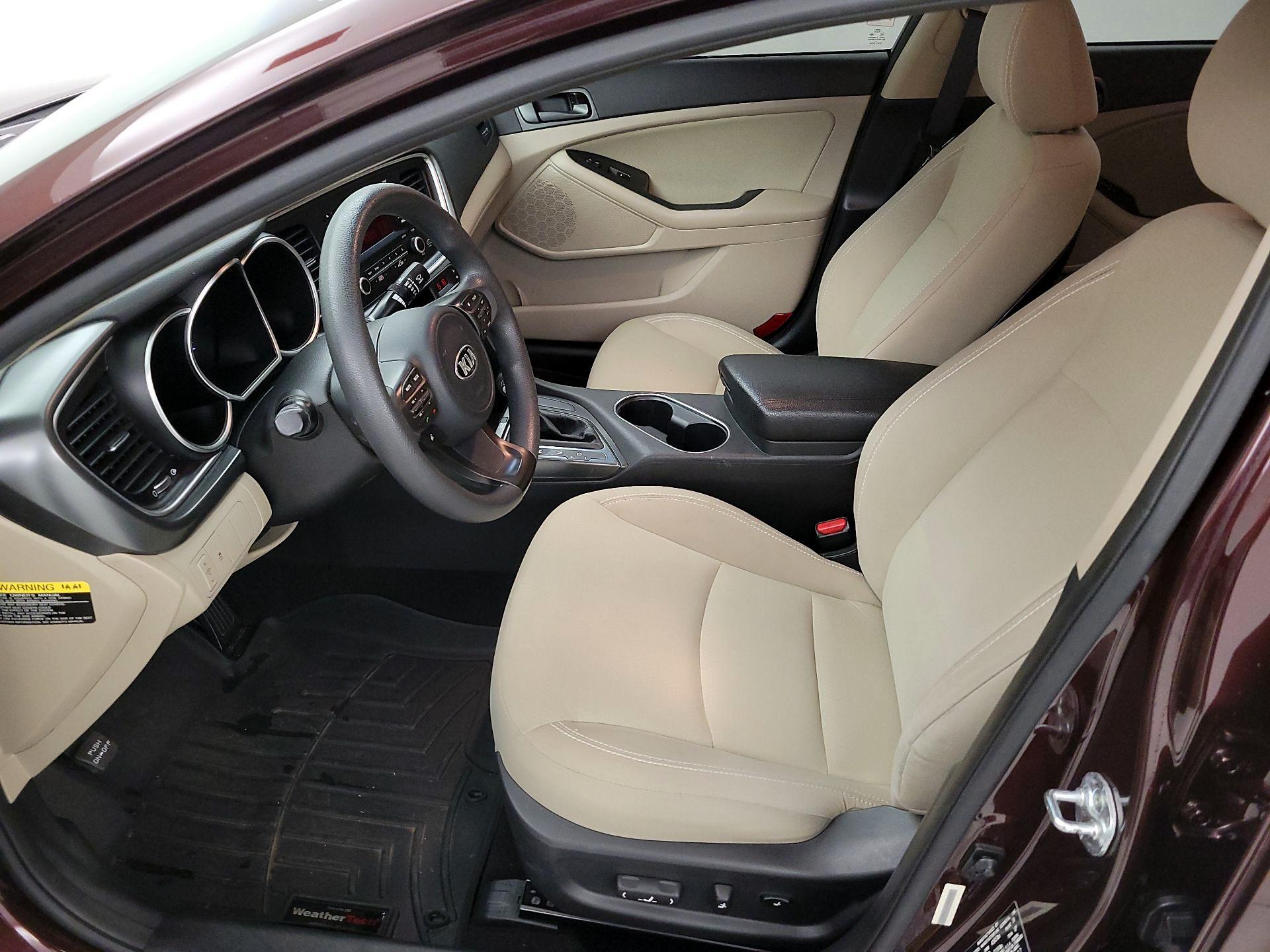 Thumbnail: 2015 Kia Optima - 11