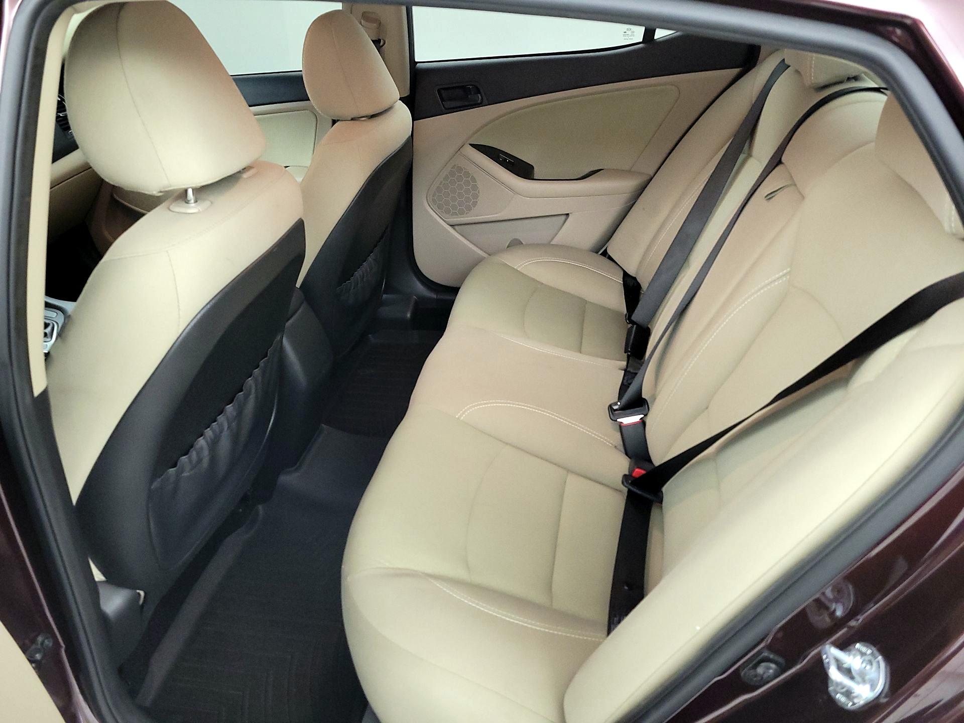 Thumbnail: 2015 Kia Optima - 18