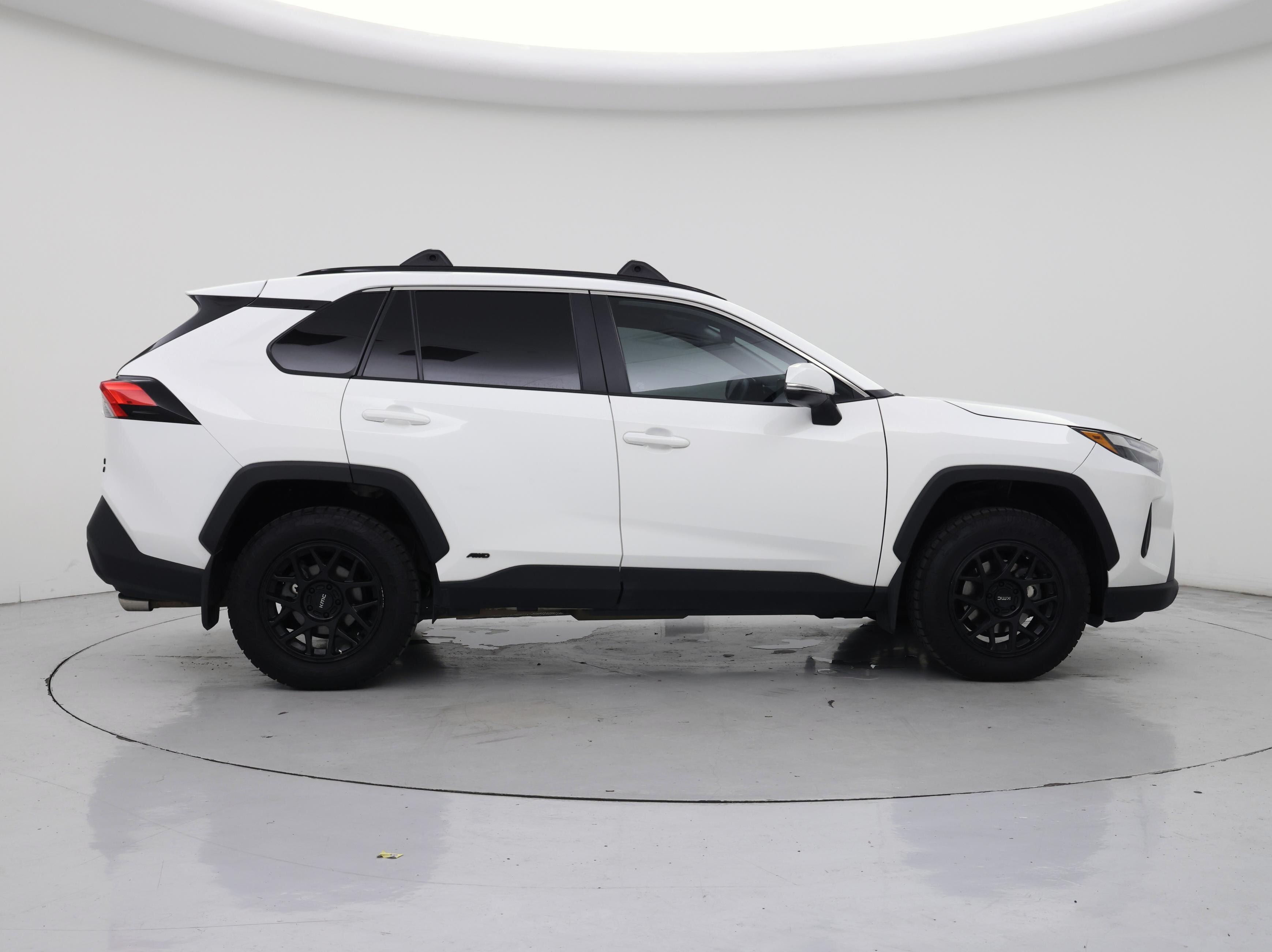 Thumbnail: 2022 Toyota RAV4 - 7
