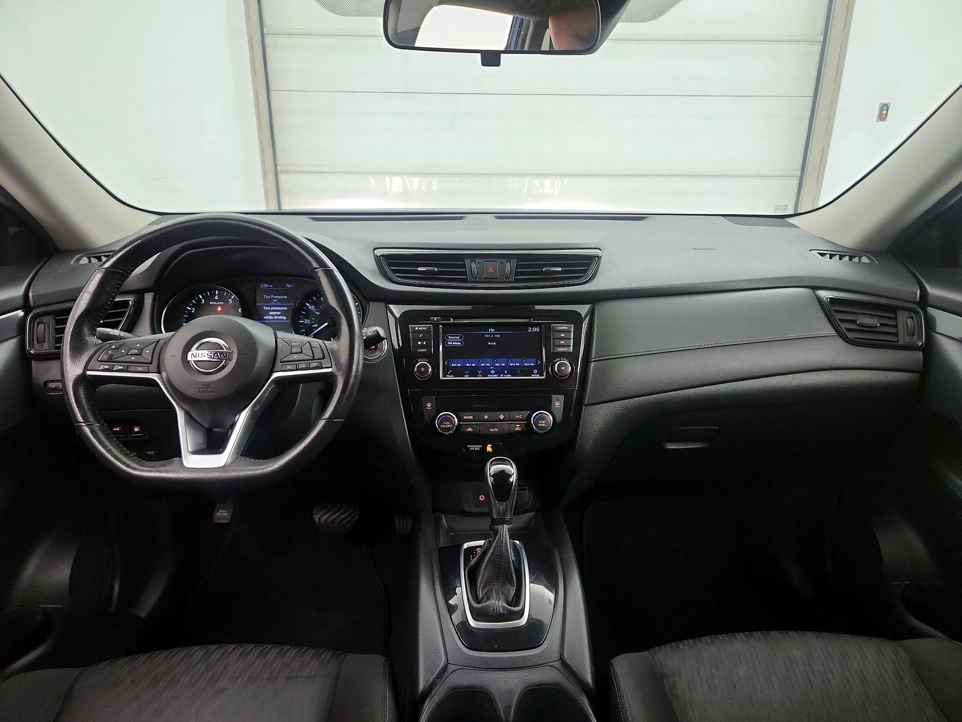 Thumbnail: 2019 Nissan Rogue - 9