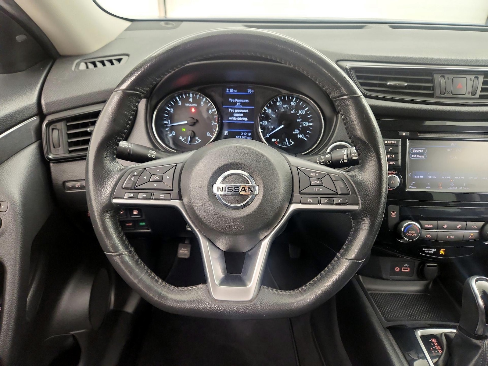 2019 Nissan Rogue SV - Photo 11
