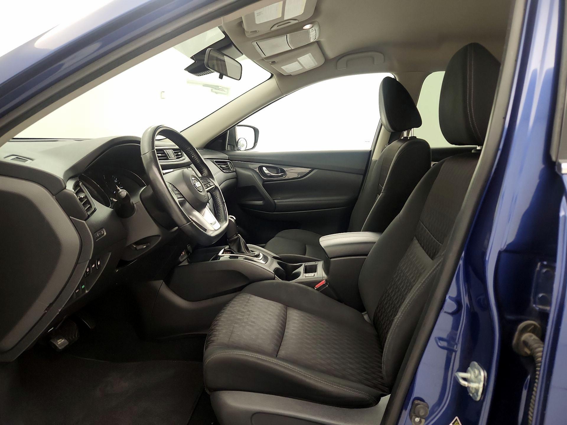 Thumbnail: 2019 Nissan Rogue - 11