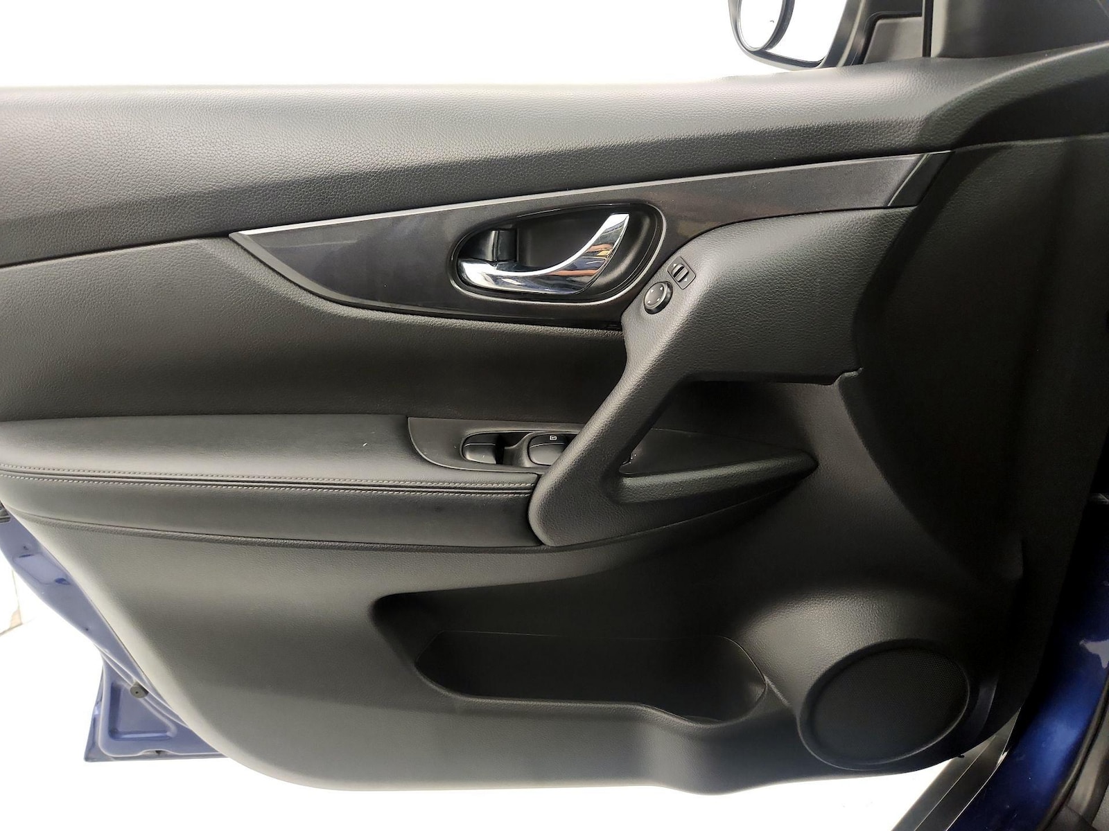 2019 Nissan Rogue SV - Photo 13