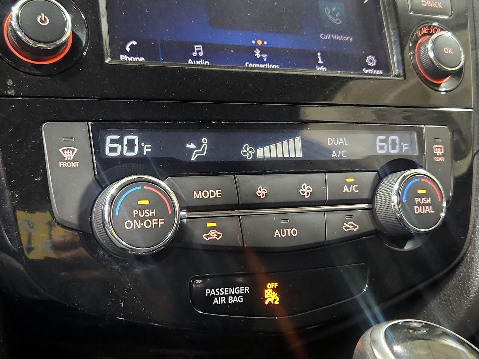 2019 Nissan Rogue SV - Photo 17