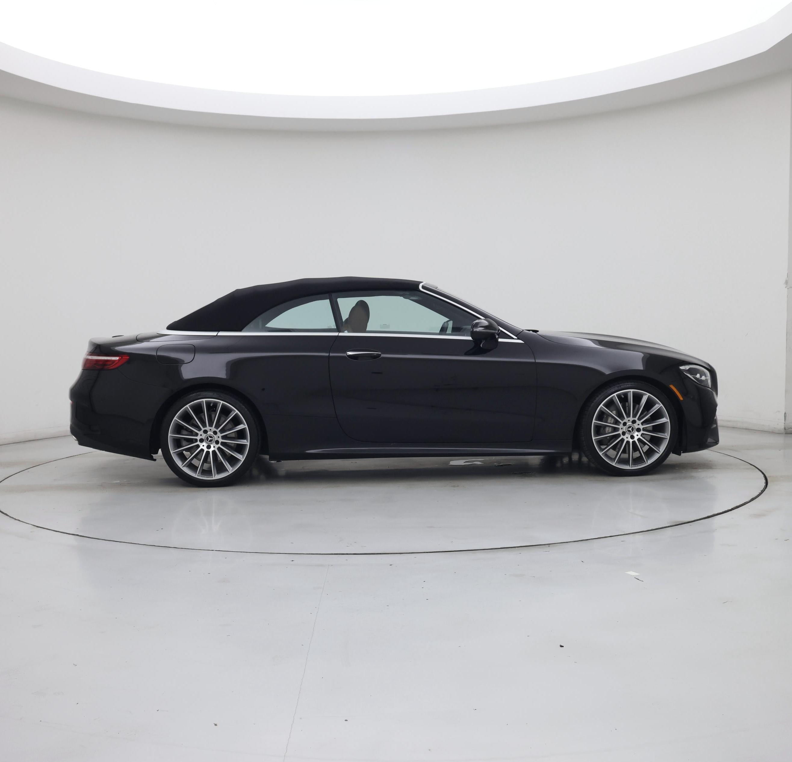 Thumbnail: 2022 Mercedes-Benz E-Class - 7
